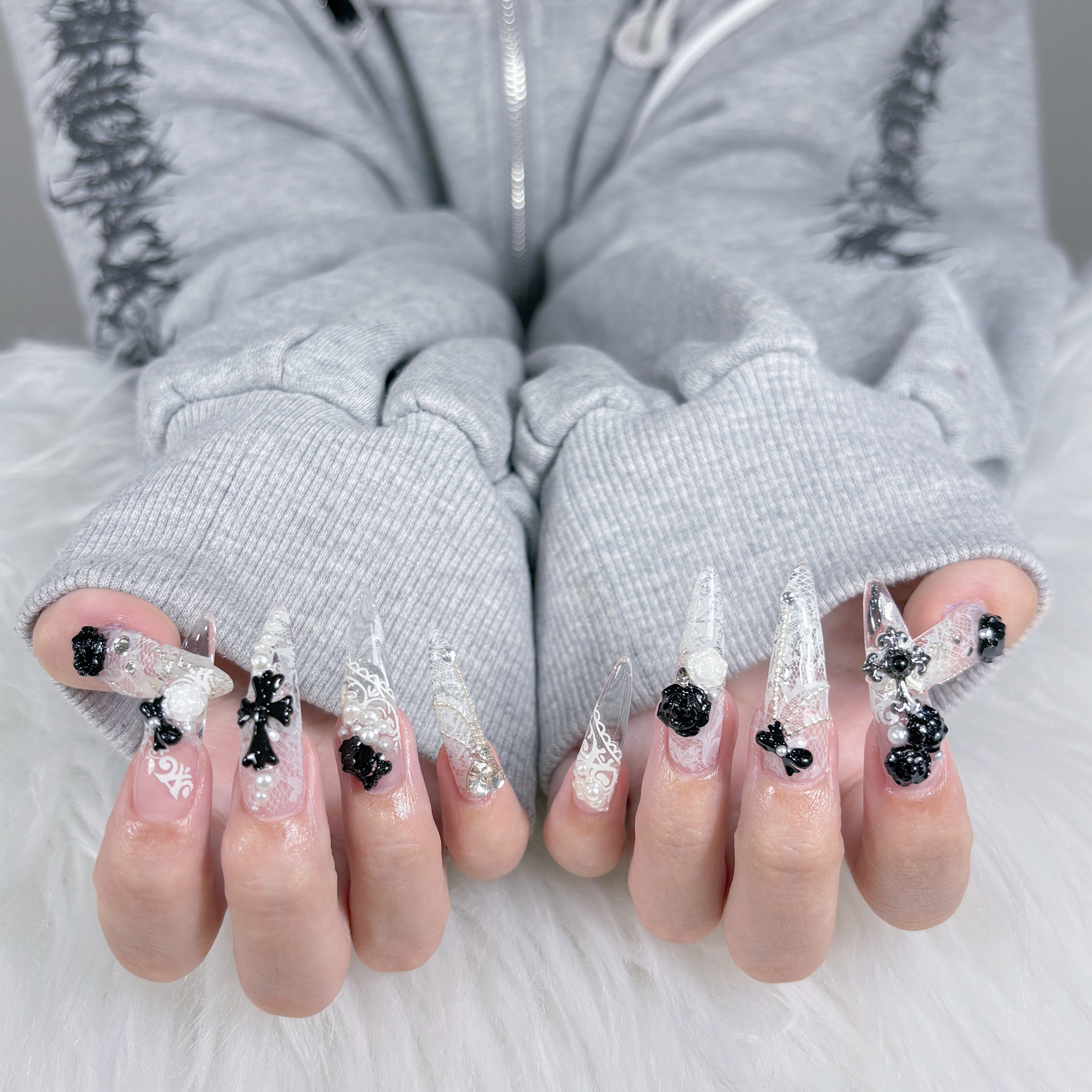QUEENS_NAIL_STUDIO