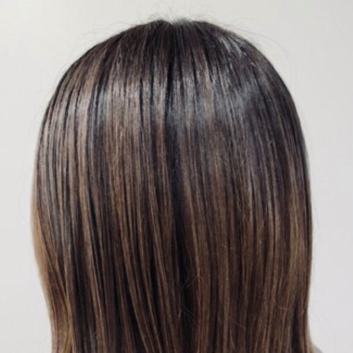 Roomy_to_hair
