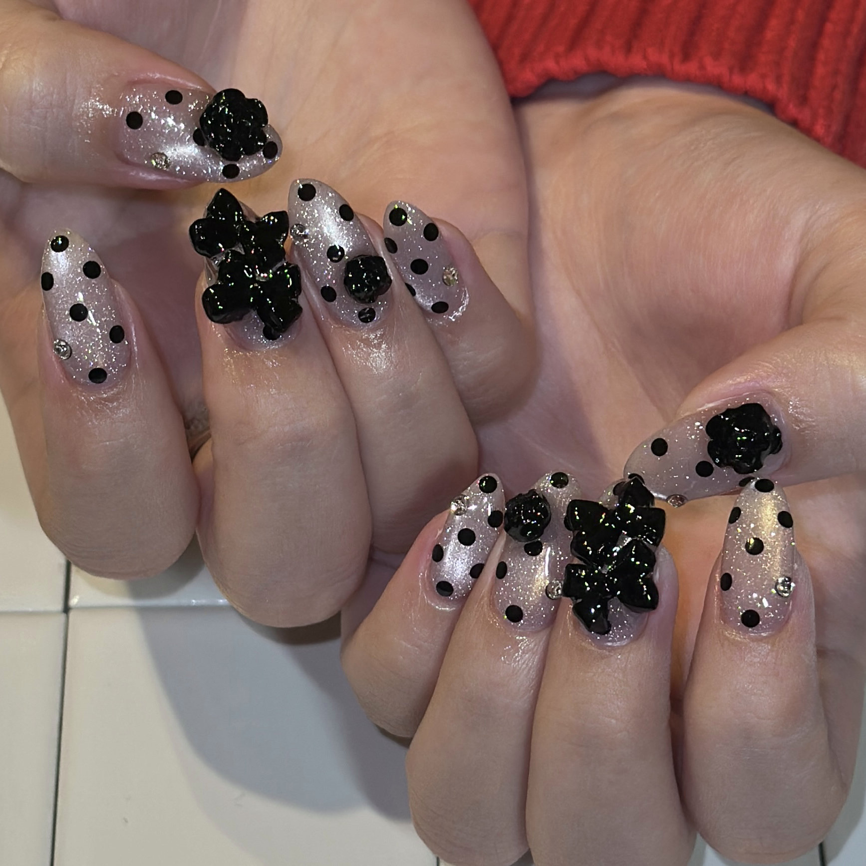 mozzie_nail