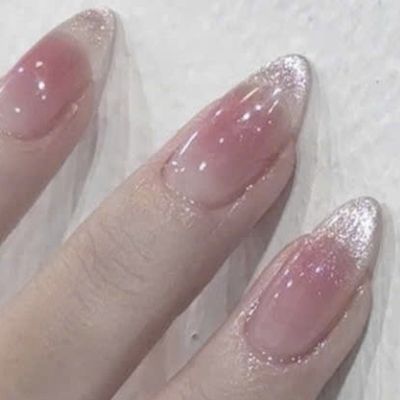 長さ出しチックマグネットネイル