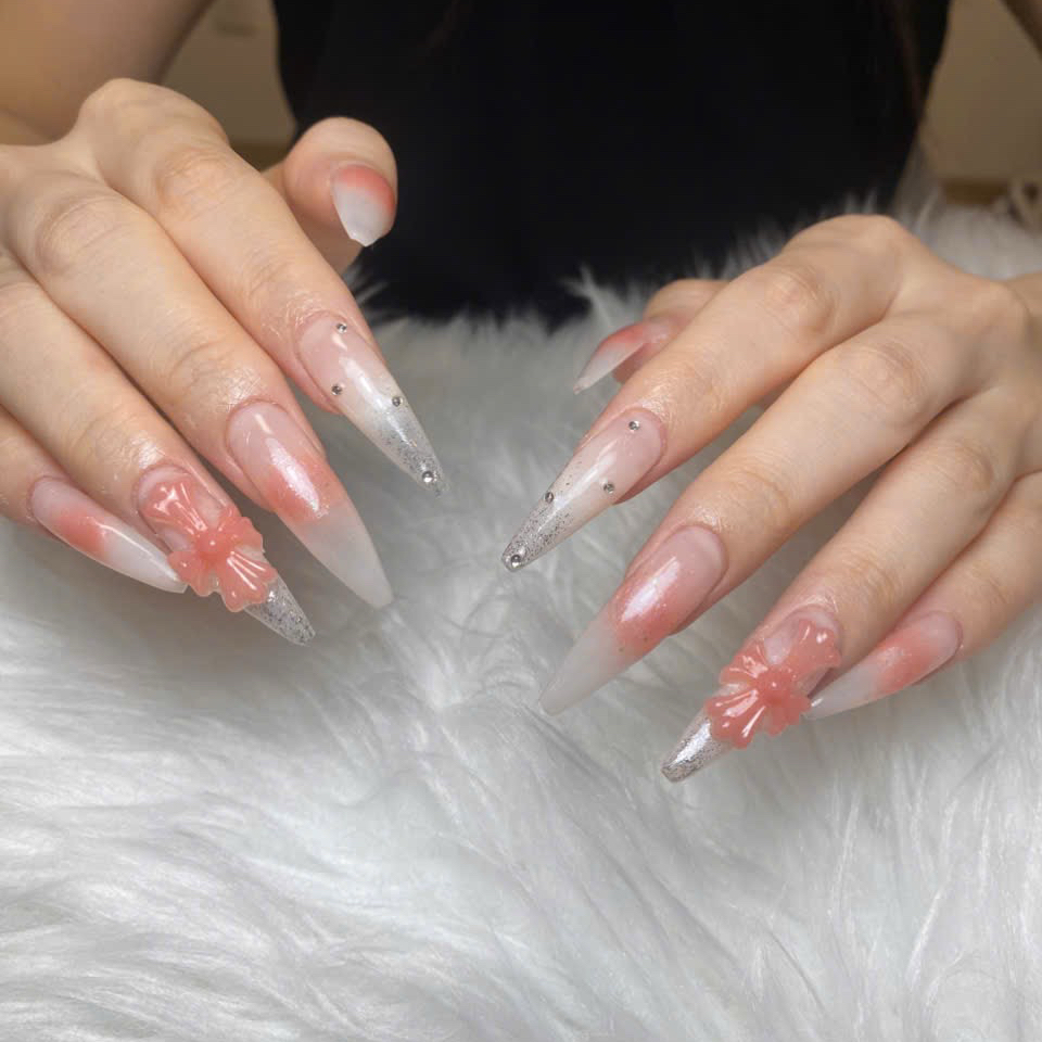 rei_nail1