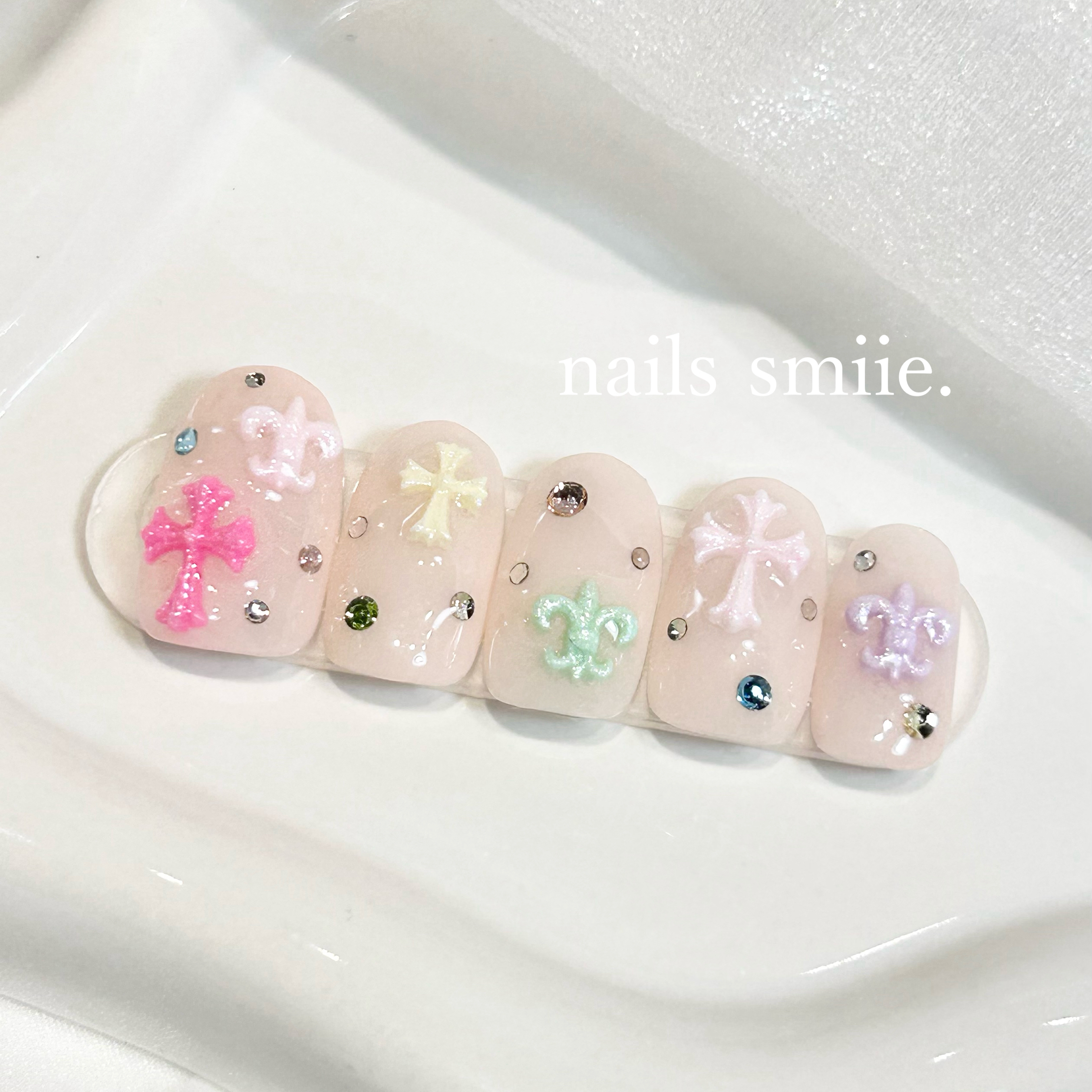 nails_smiie.