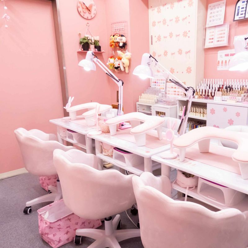 UMIE NAIL