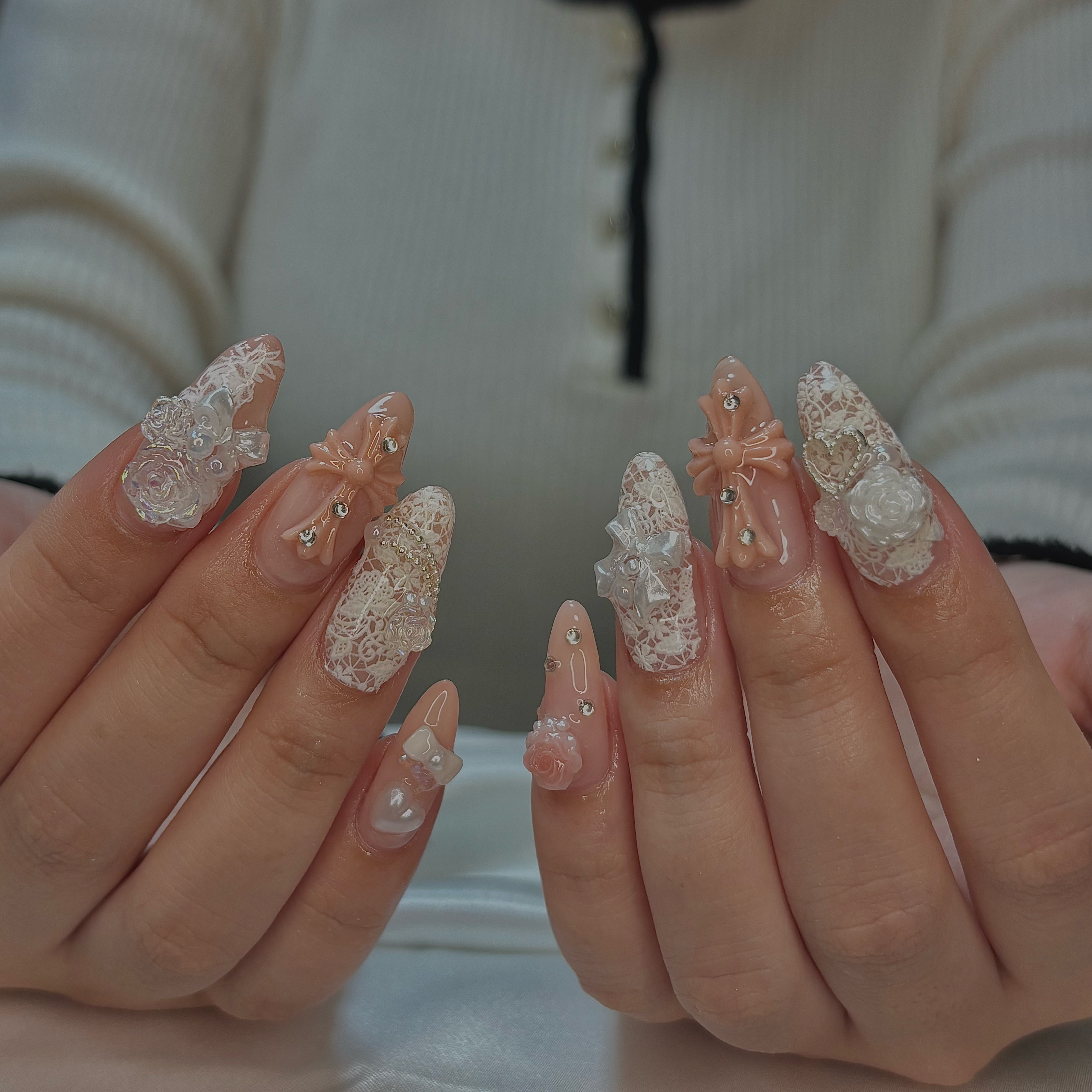 emi_naily
