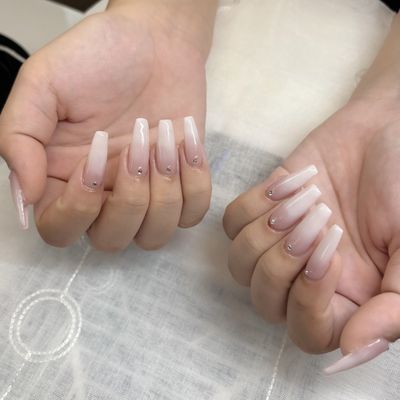 チップで長さ、グラデーション、ケア込み、オフあり、ロング長さ+1000円
