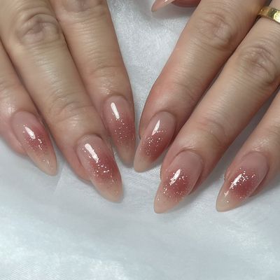 パラジェルチークネイル