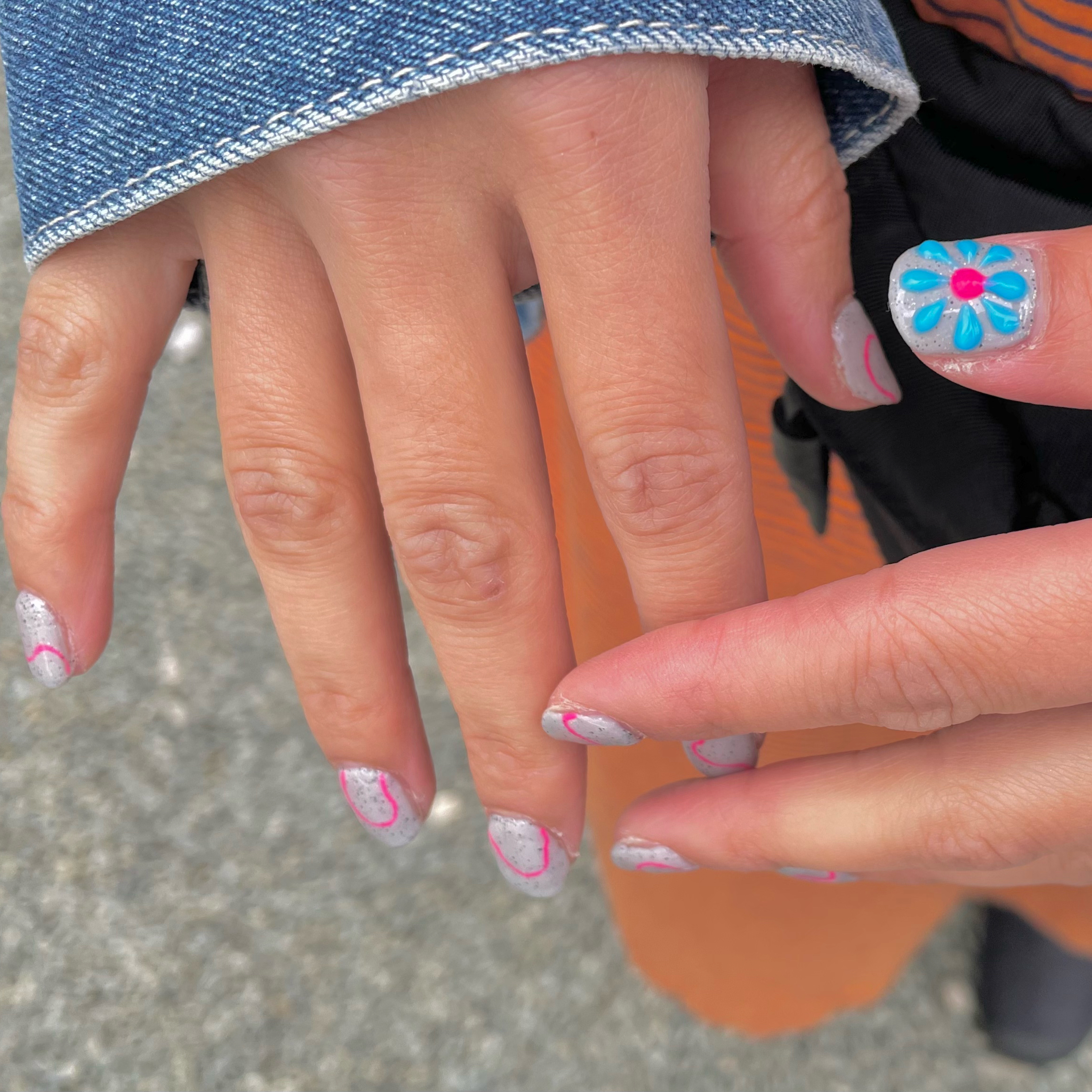 n.nail.23