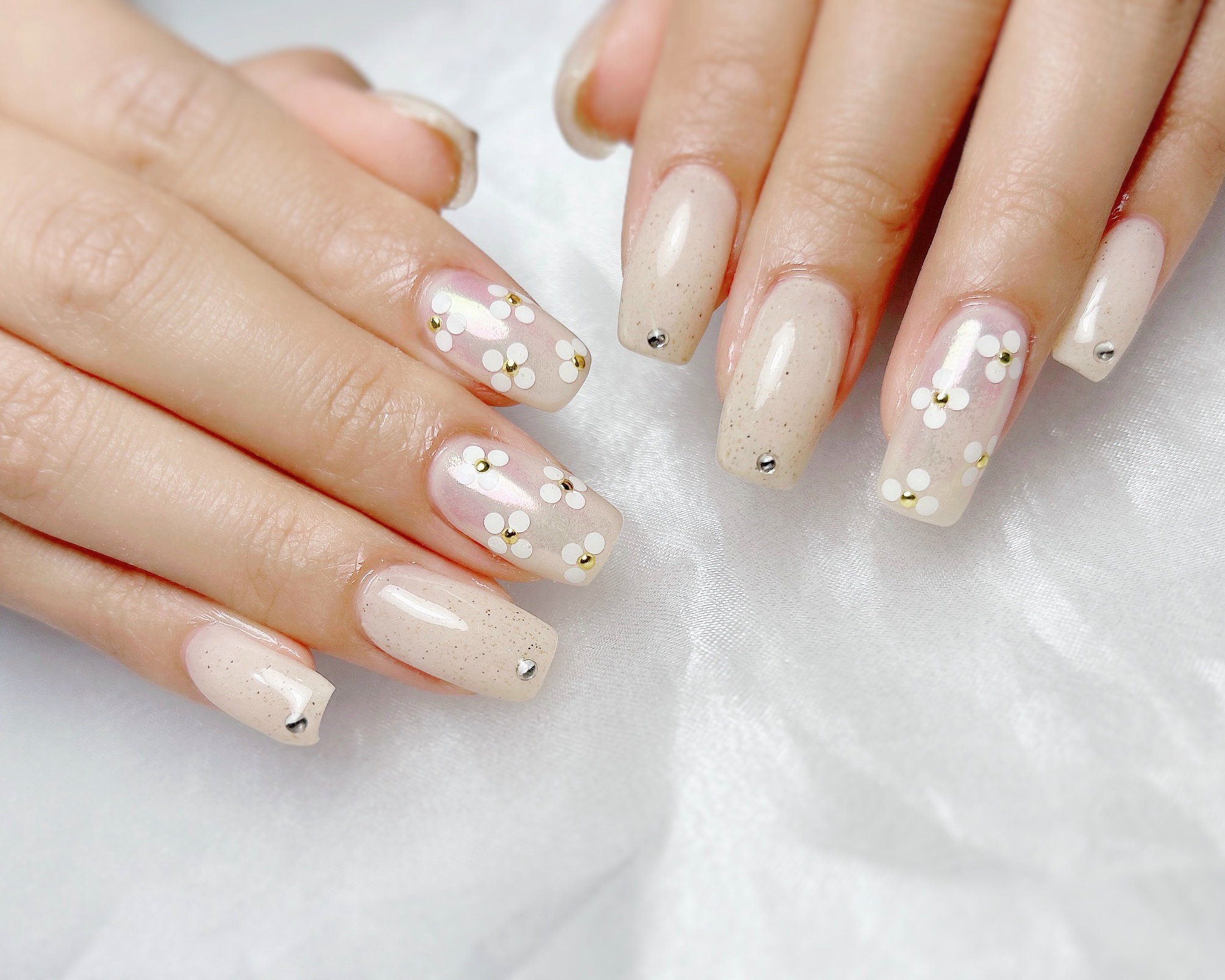 nailsalon.elf_