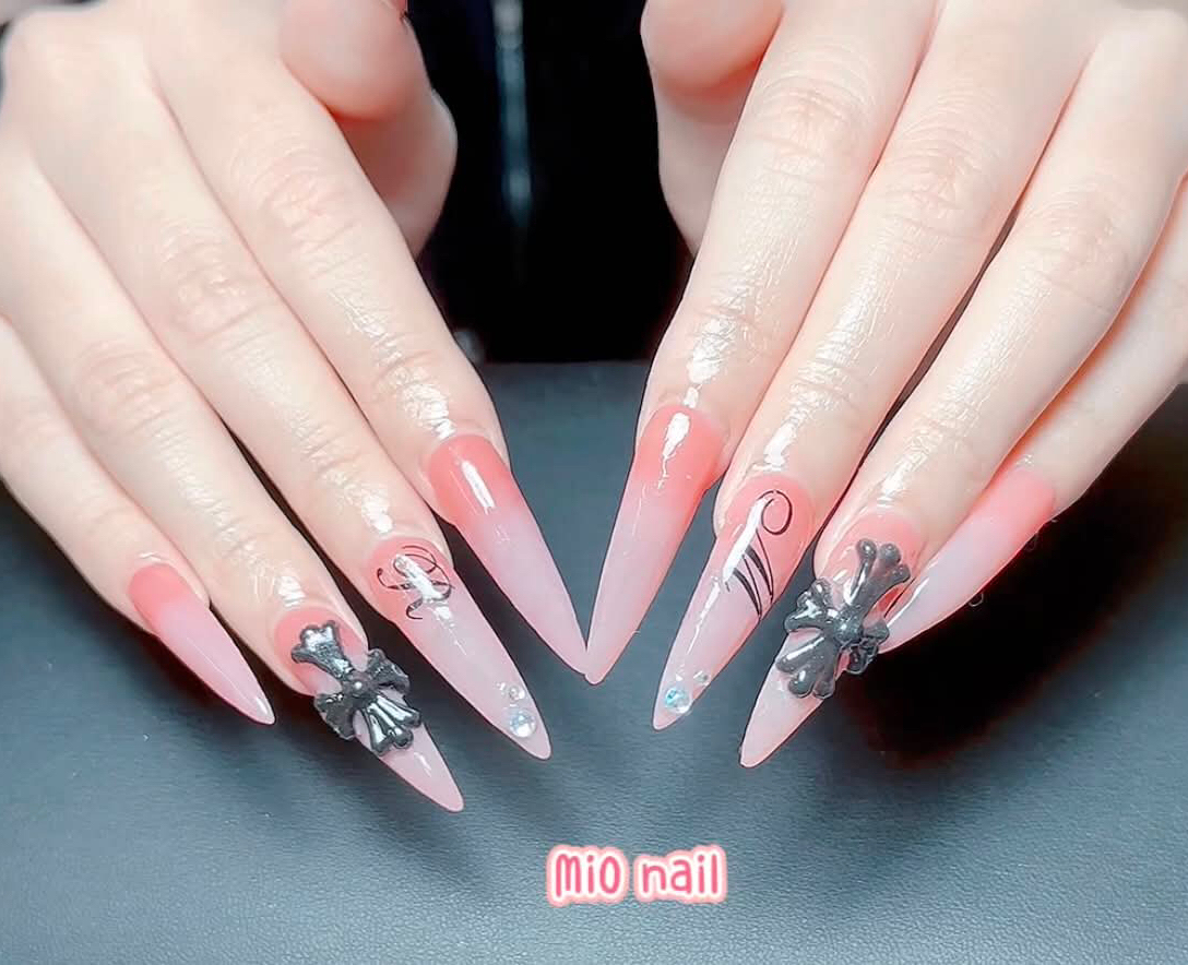 MiO_Yuri