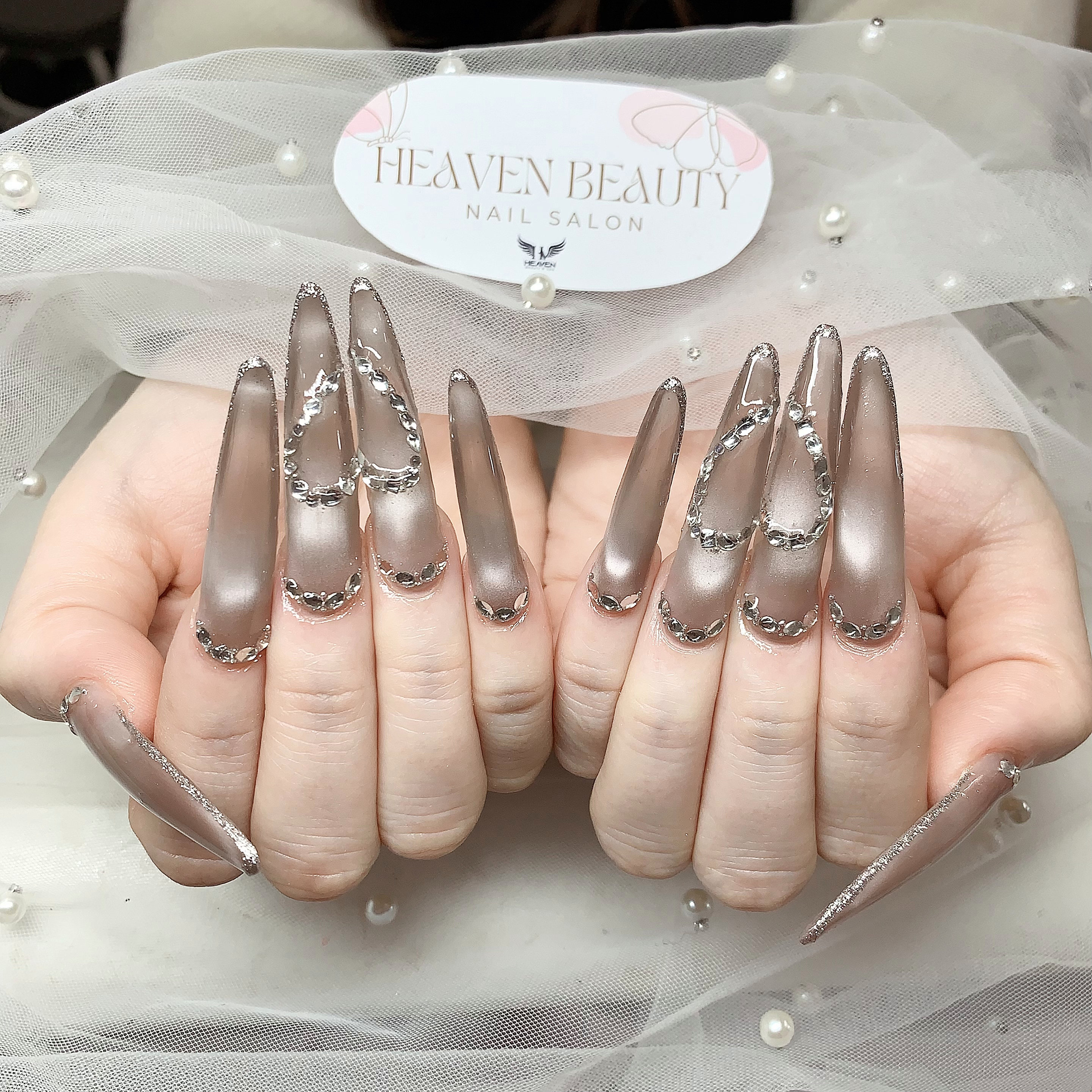 ARI_HEAVENNAIL