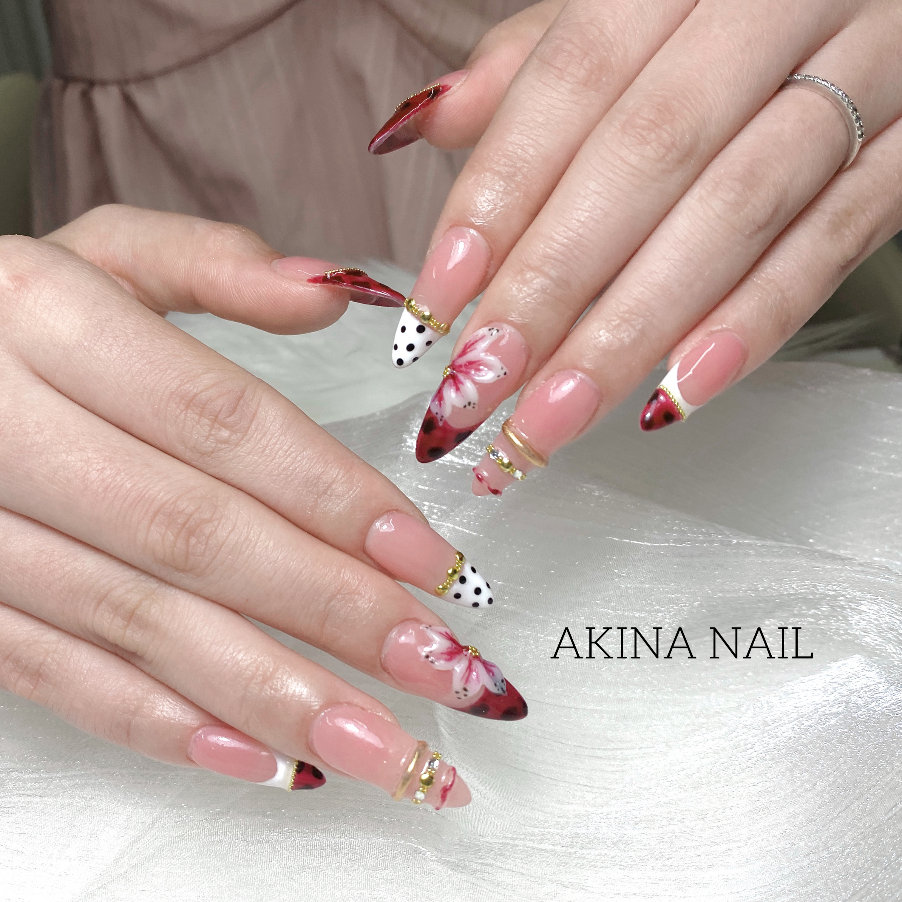 Mirai_Nails