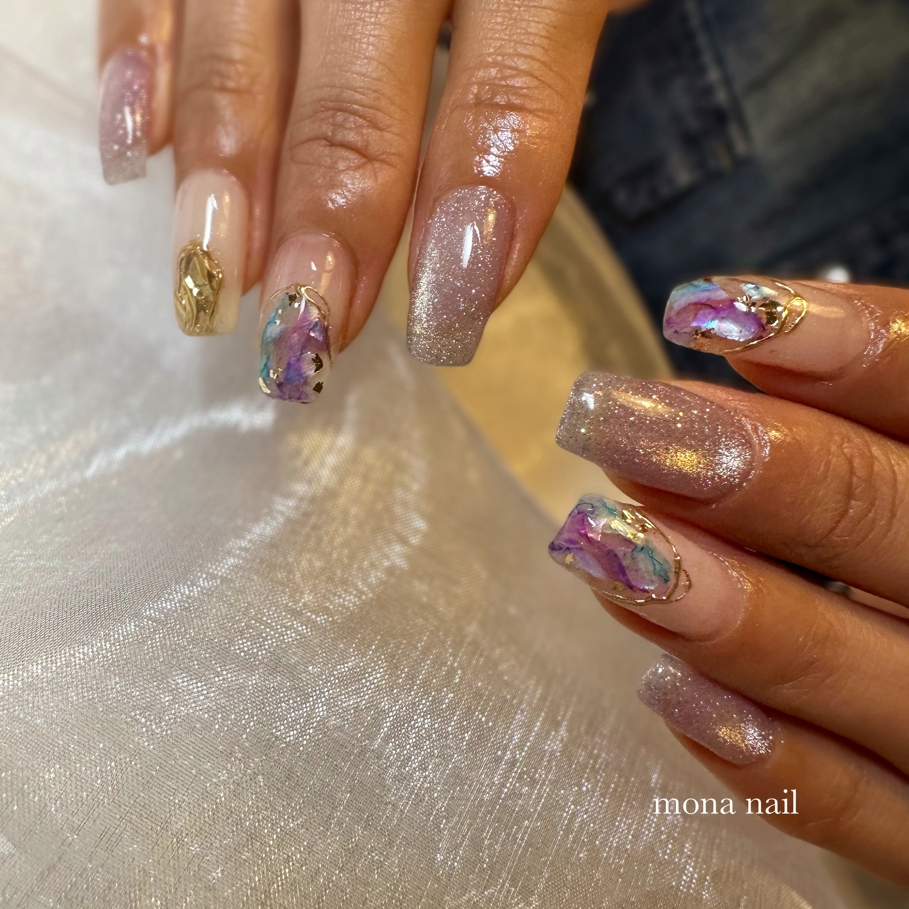 mona_salon