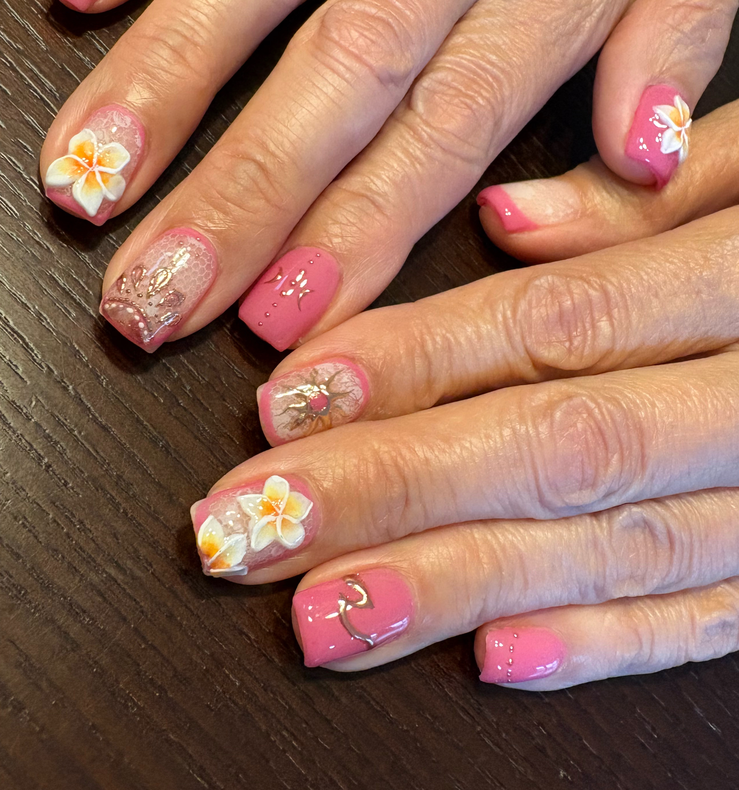 ..ada..nail