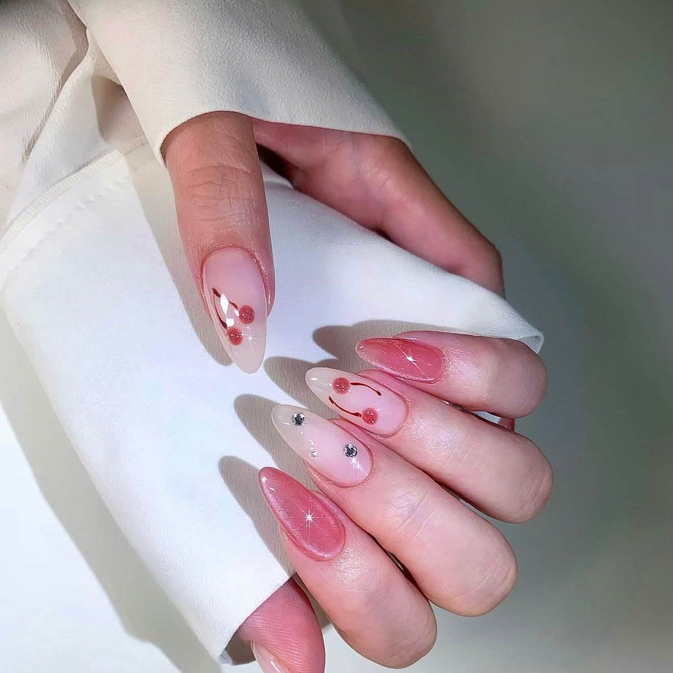 Lyna_Nails