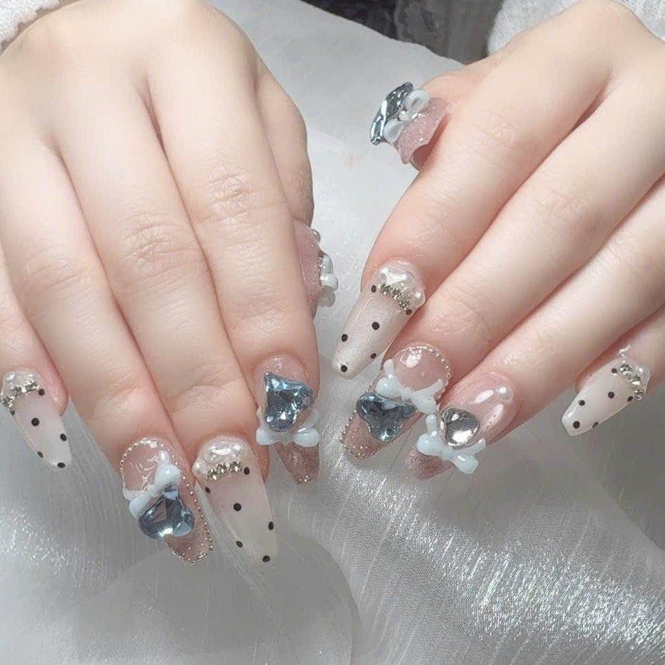 Har02_Nail