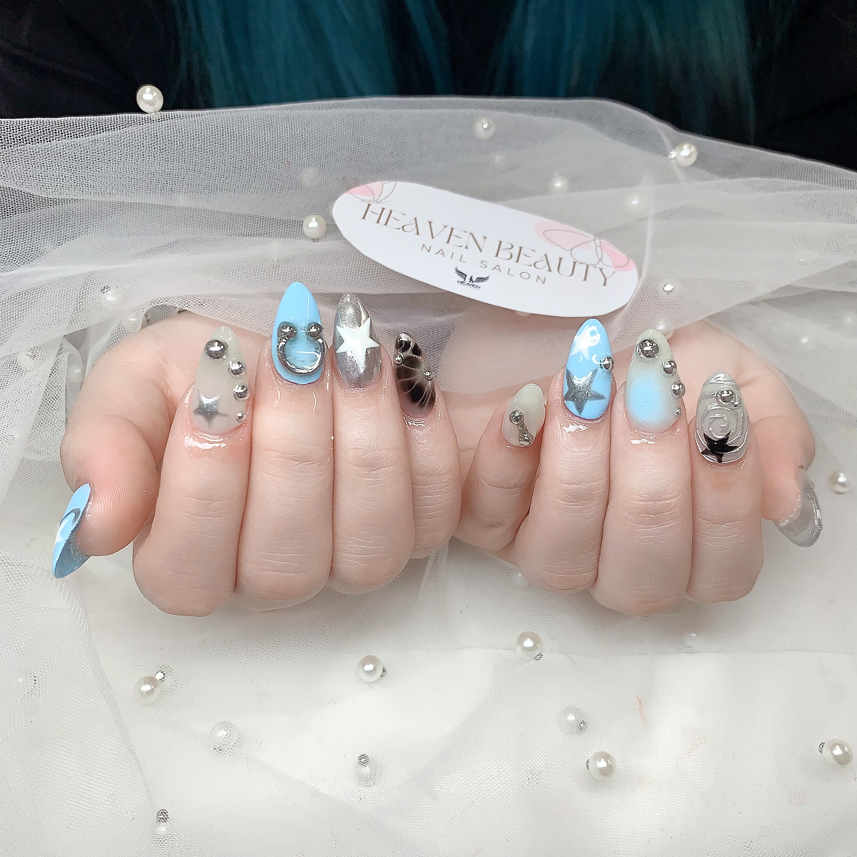 ARI_HEAVENNAIL