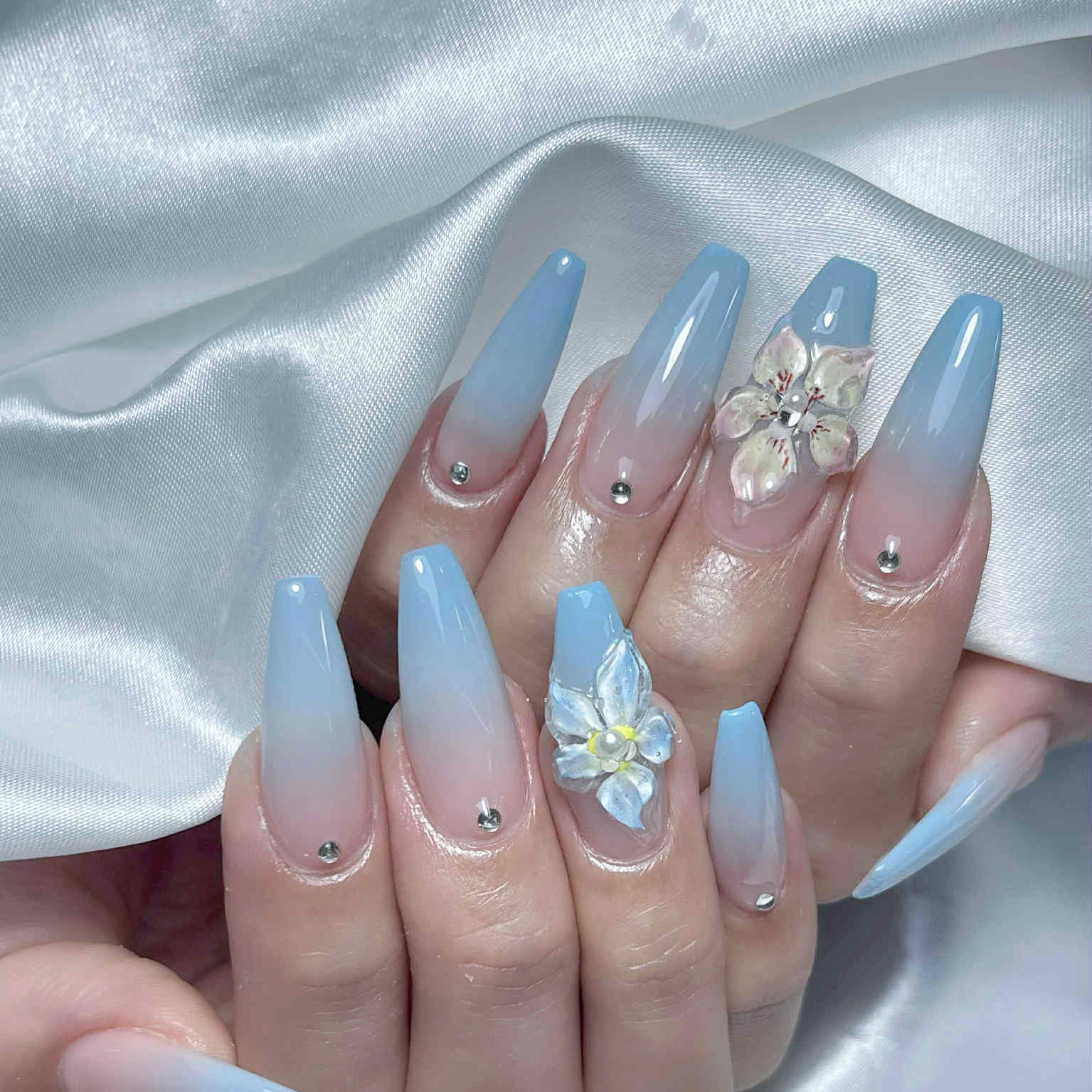 yumi_leela
