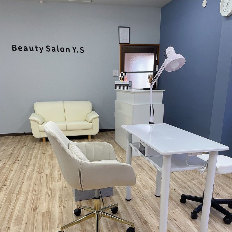 BEAUTY SALON Y.S