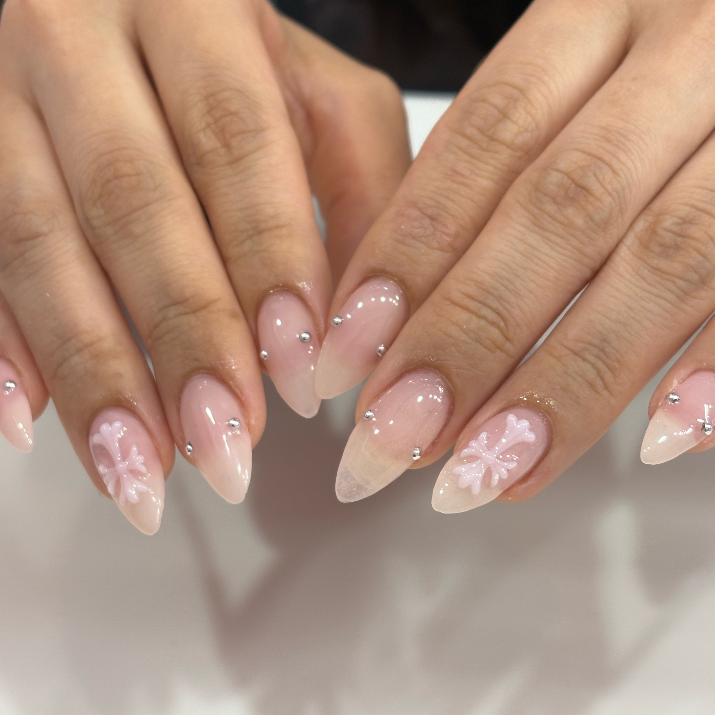 nail_hono