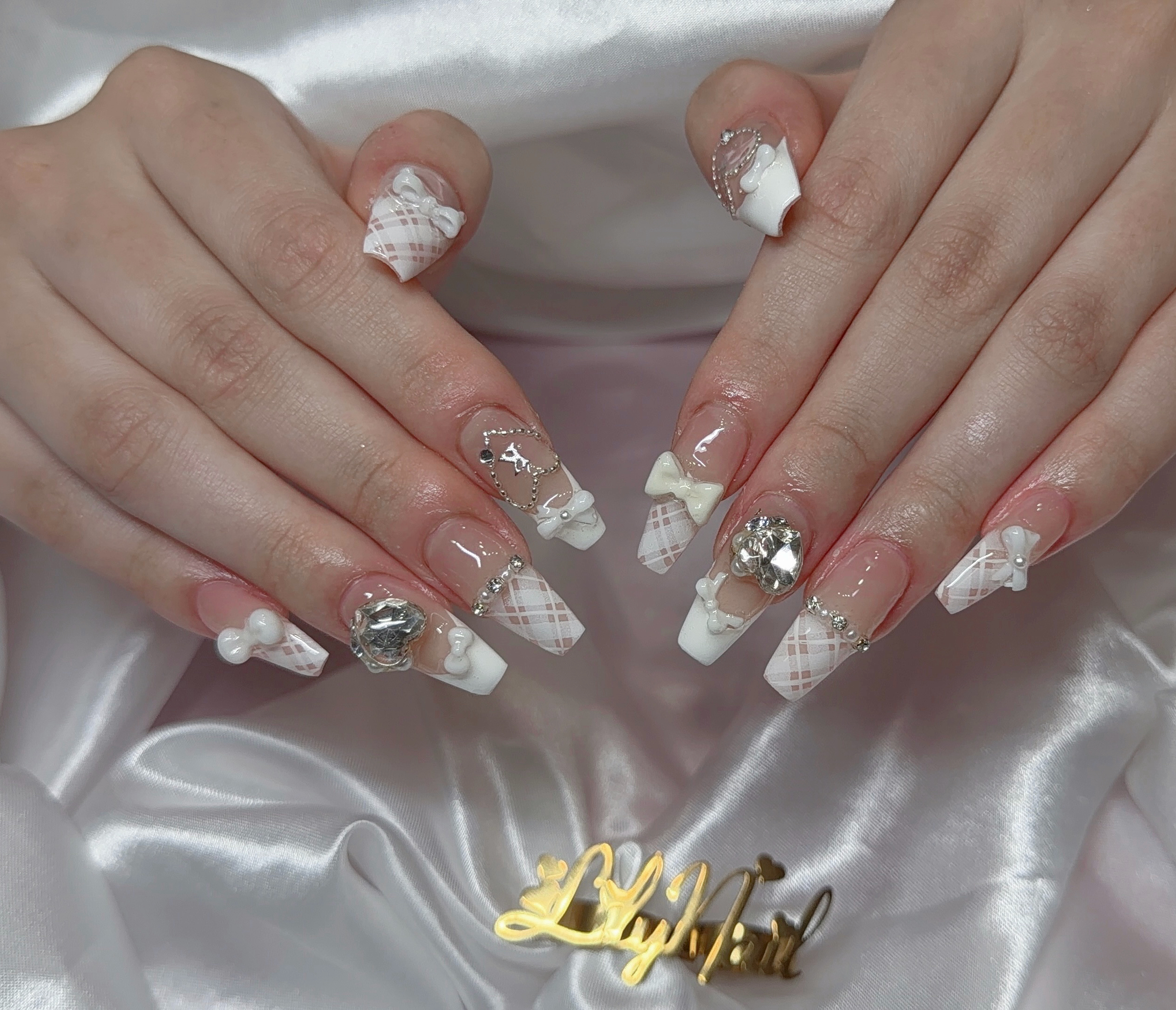 kira.Lilynailstudio