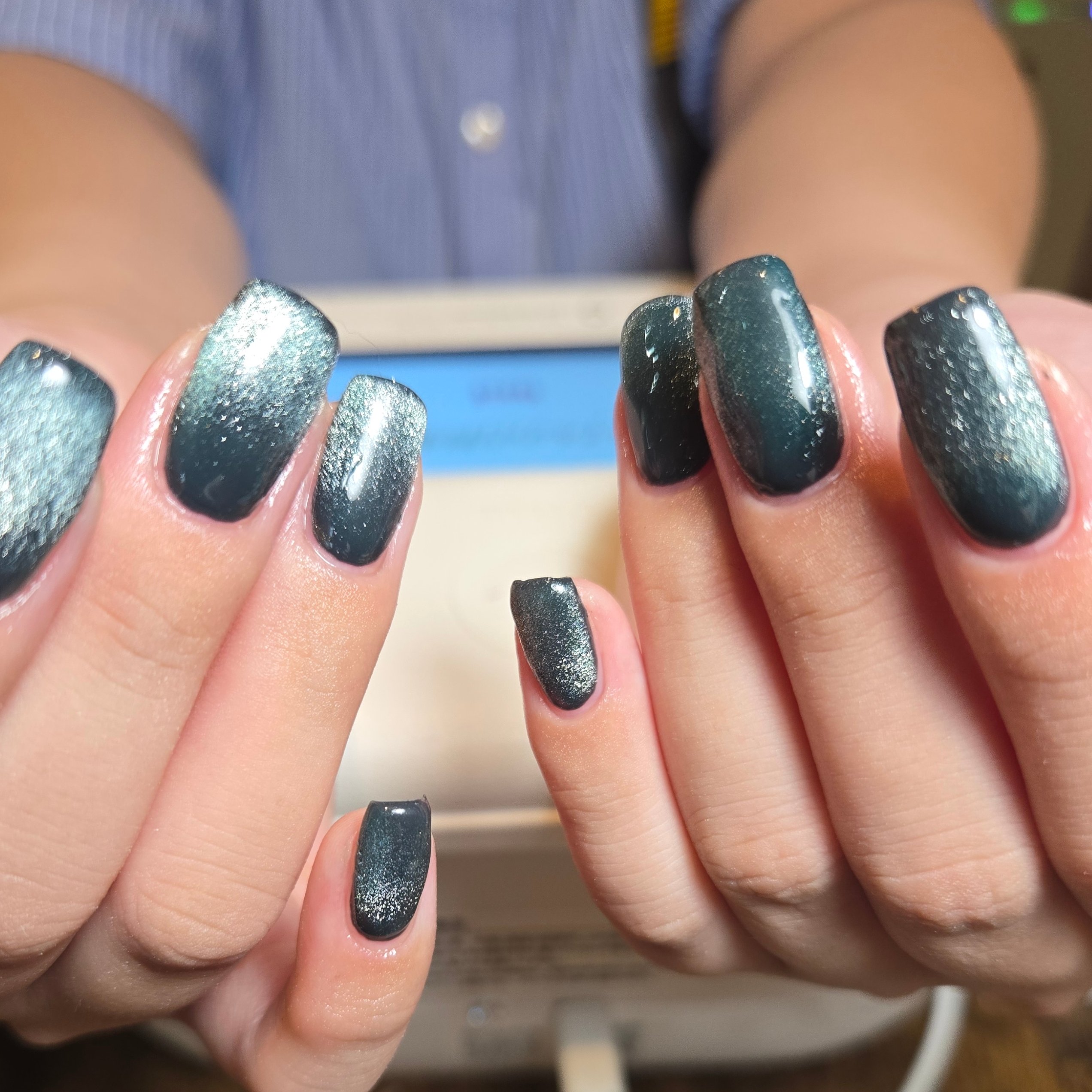 emust.nail