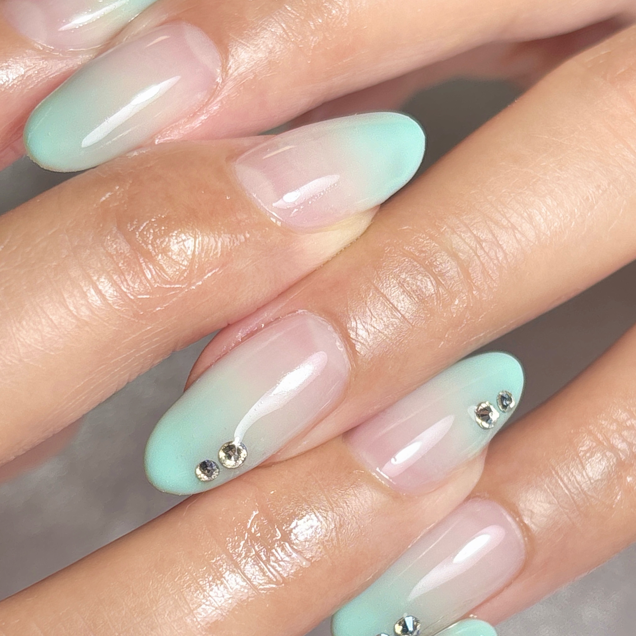 Nail_salon_Attirant_YUINA