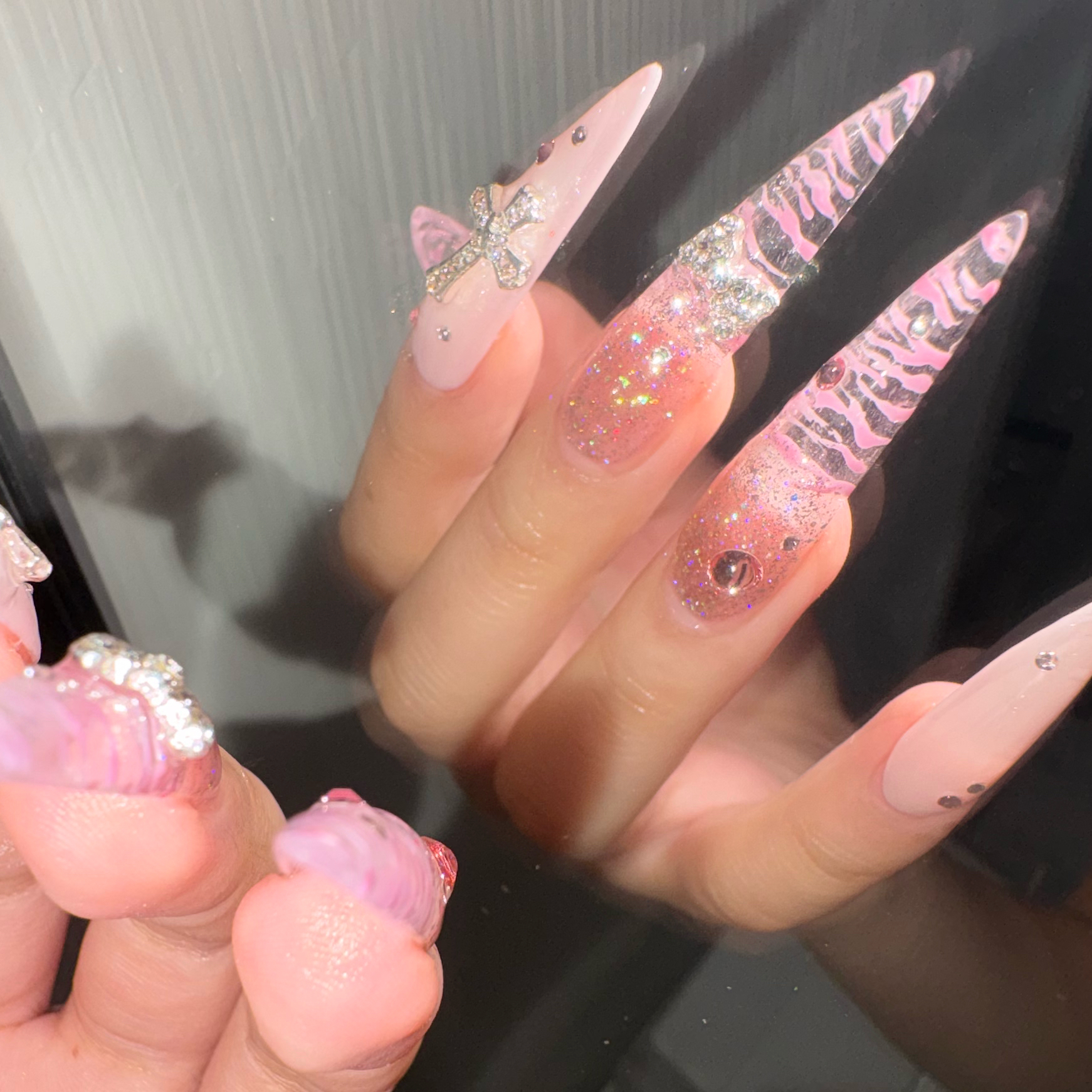 akari___trunail
