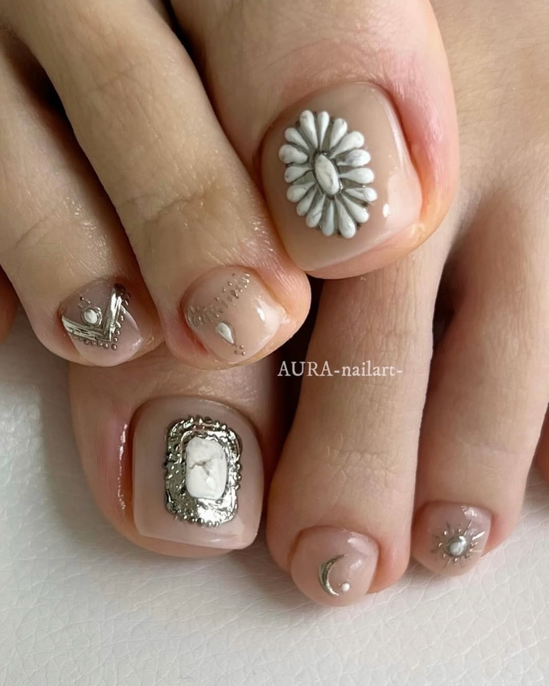 AURA_nailart