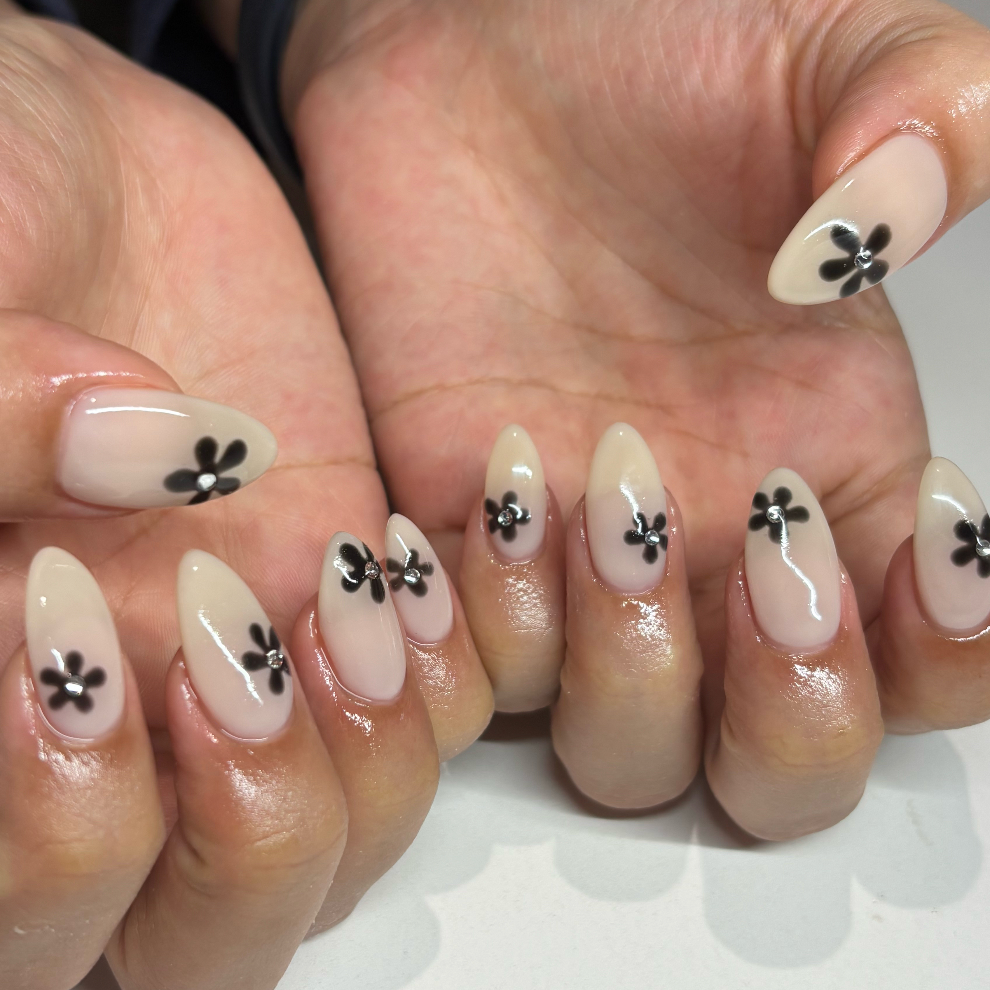 rei_s2_nail
