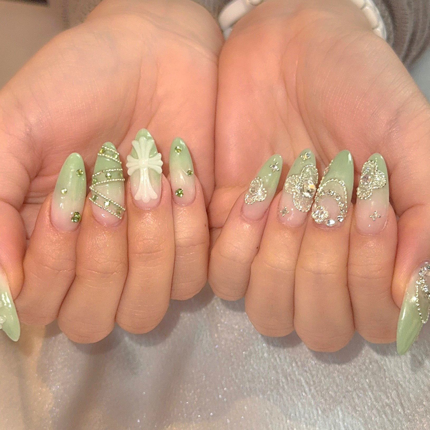 Adamnail_aya
