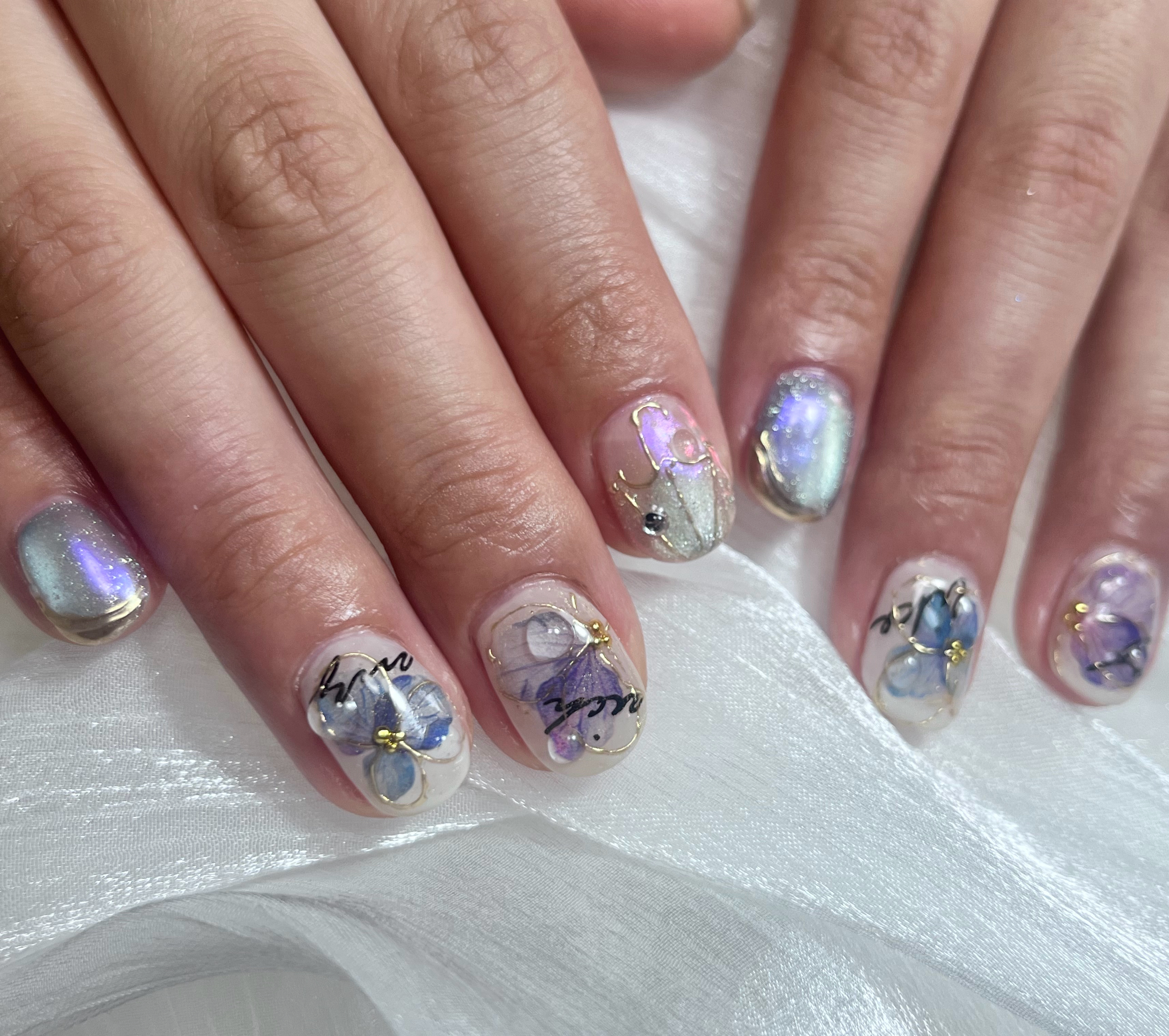 nail.plume