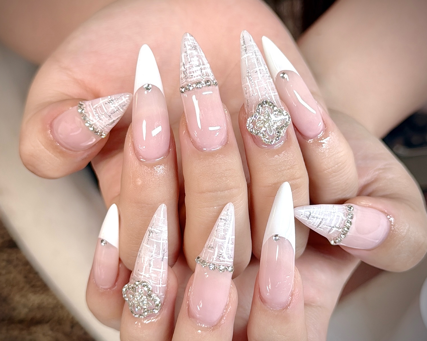 Vp1hue_nail