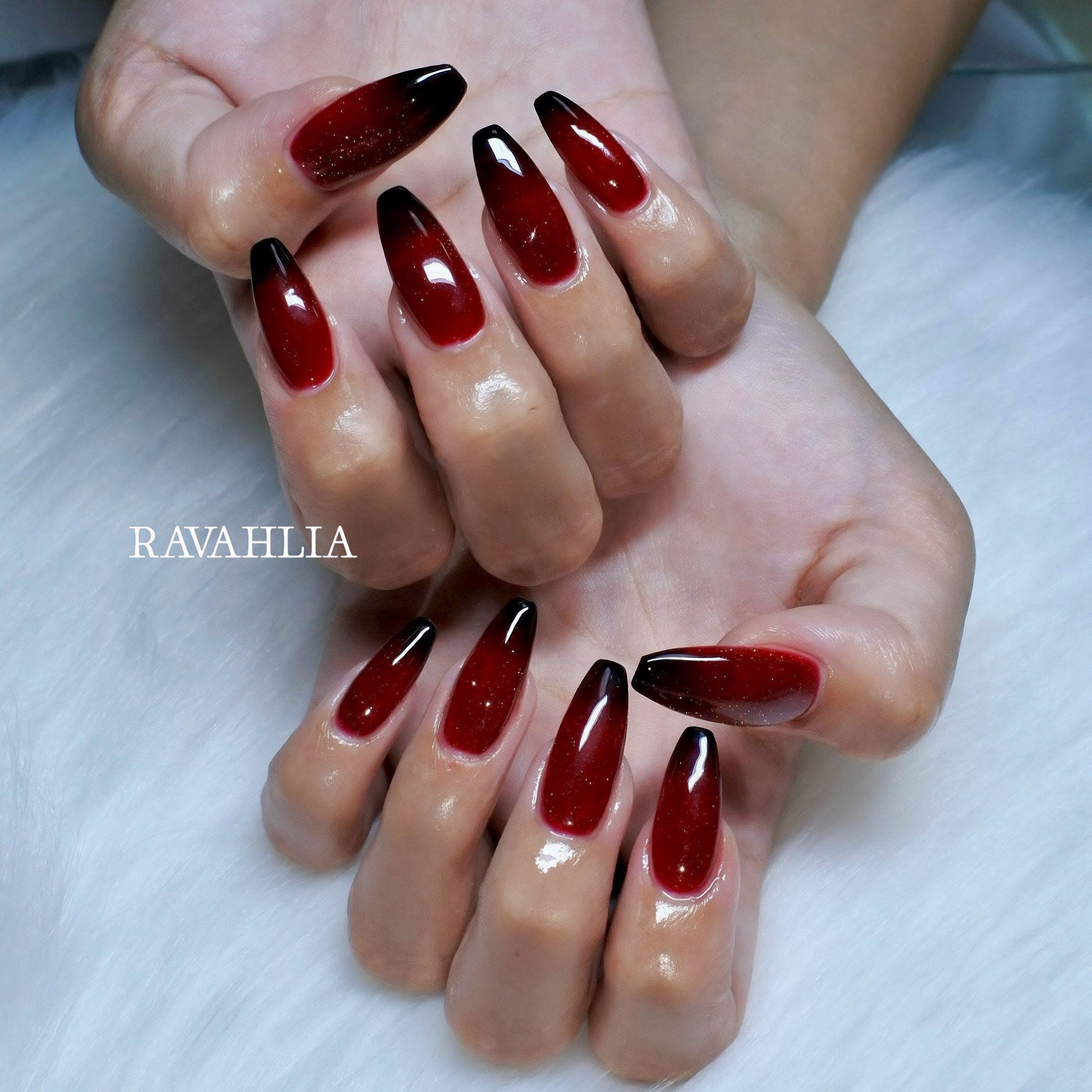 Ravahlia_nails