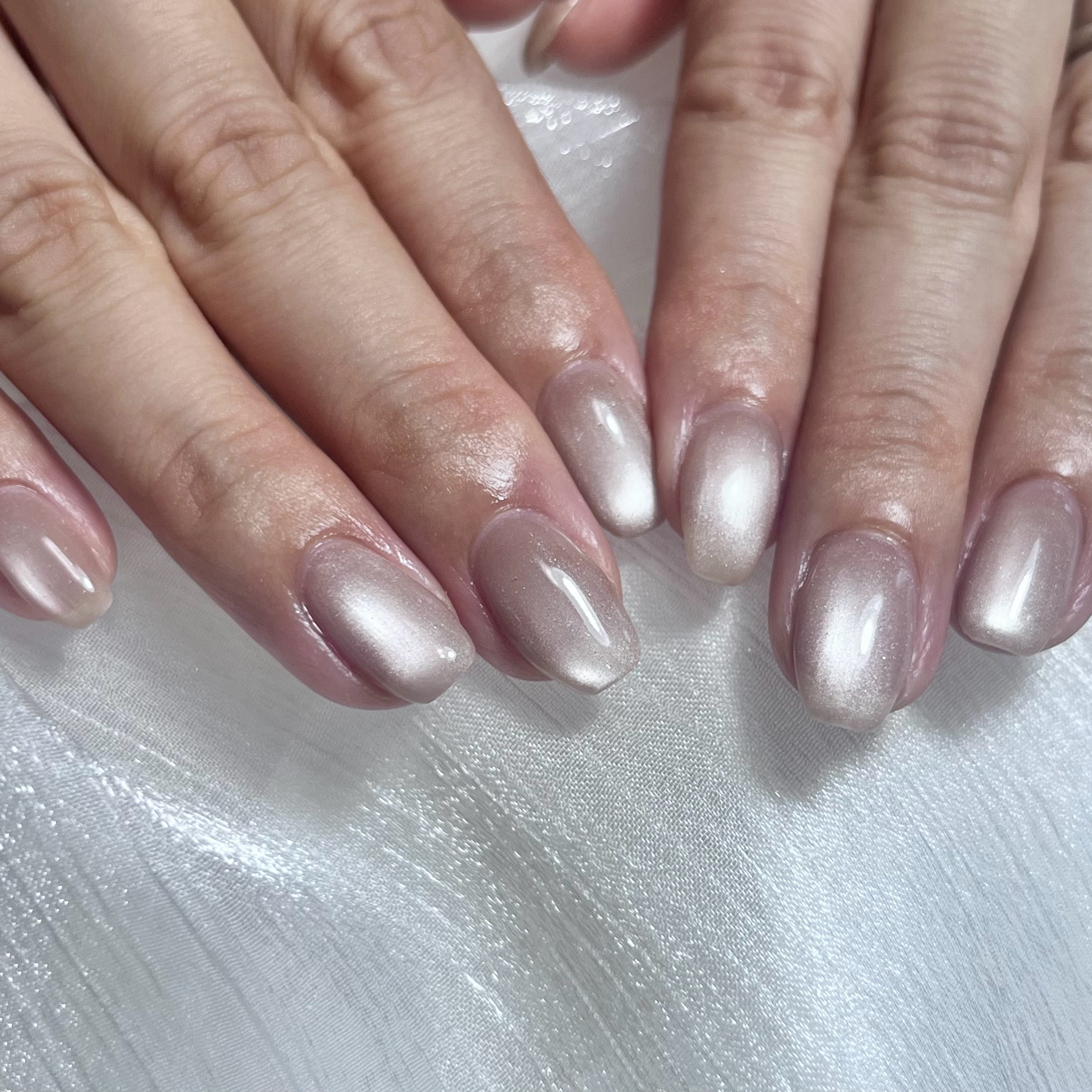 nail.plume