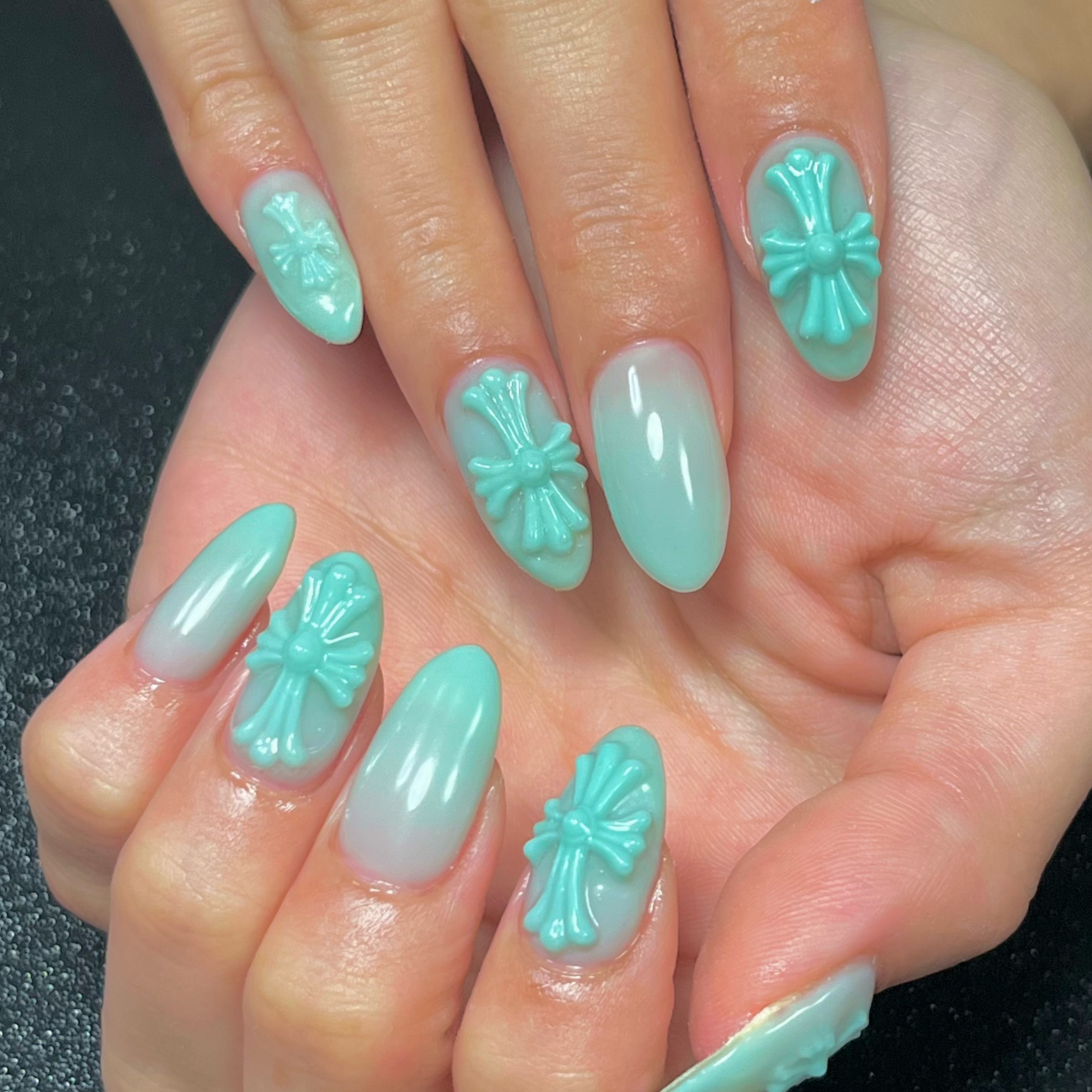 keri_nail