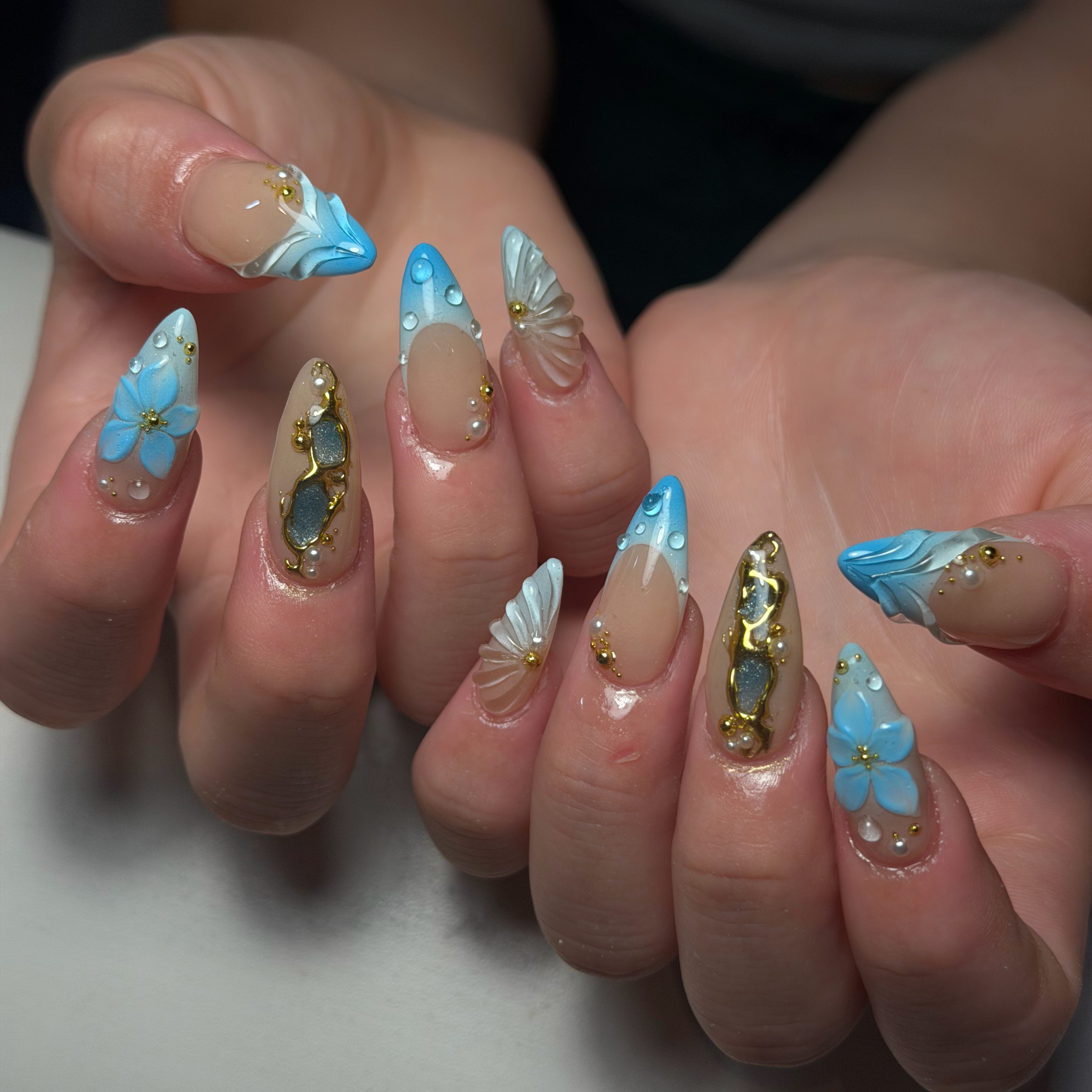 CoMo_Ana_Nail