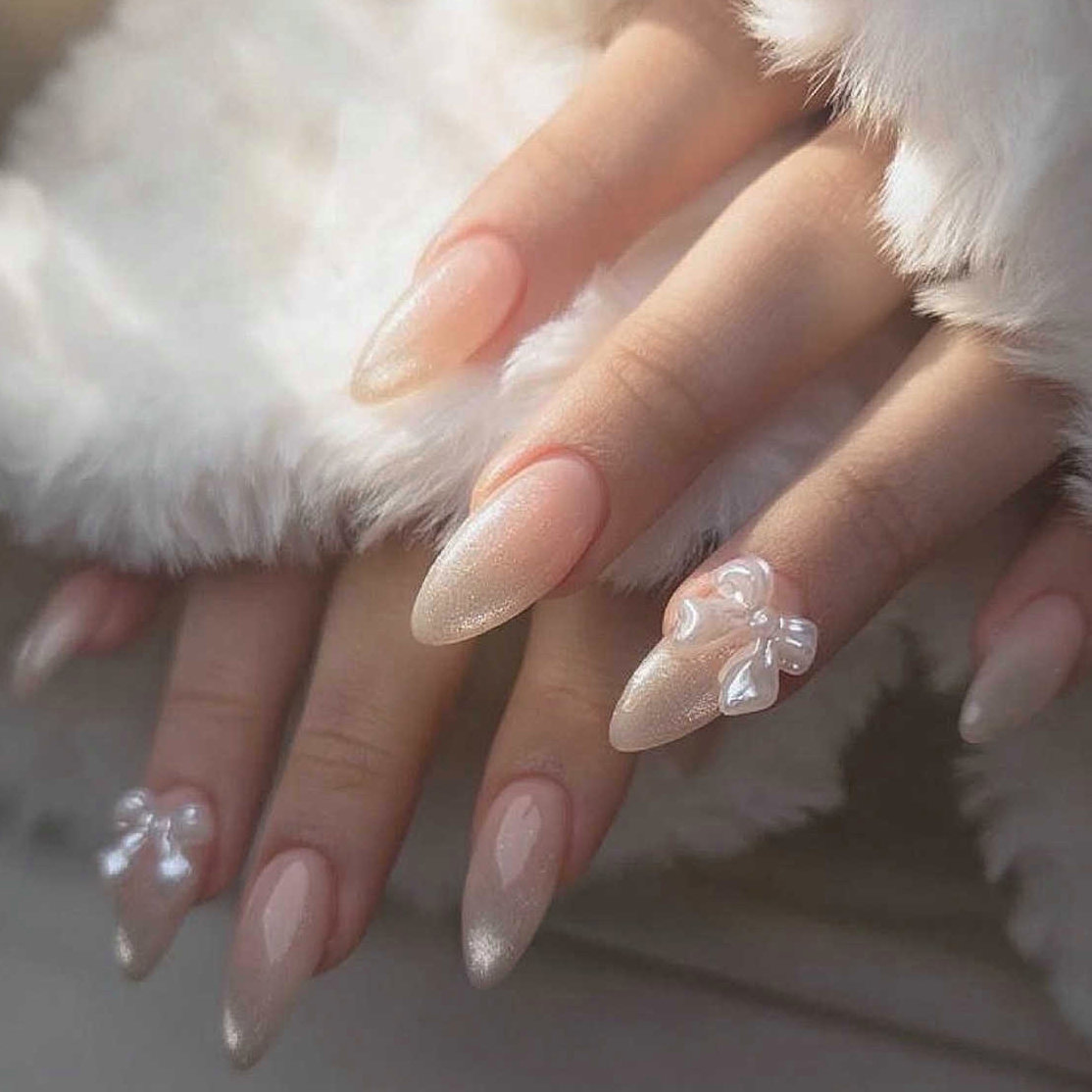 Lunar.Nail