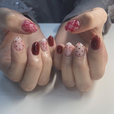 ｟オフ無料・10本中4本〜6本アート｠アートしたい方にオススメ💅 
