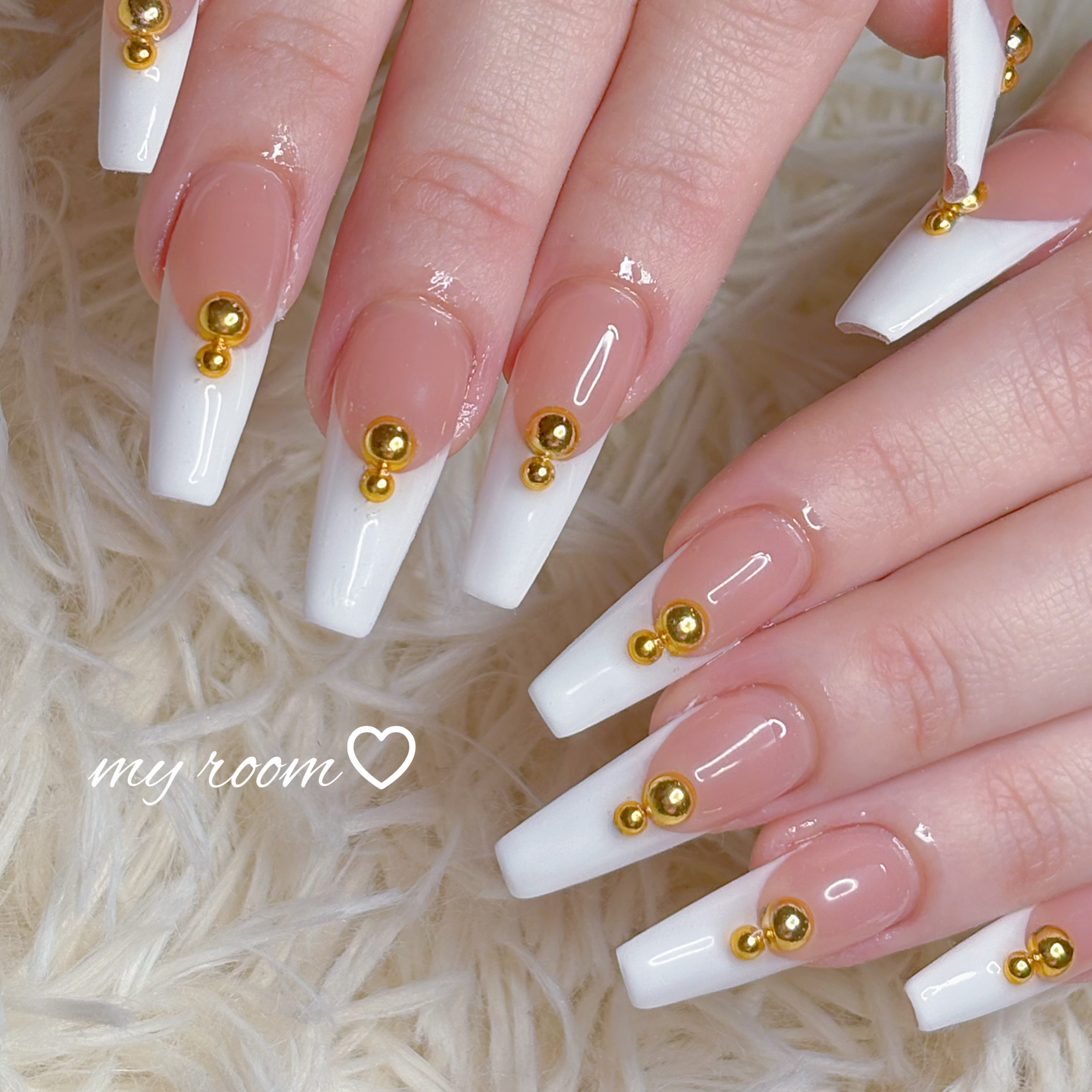 my_room.nail