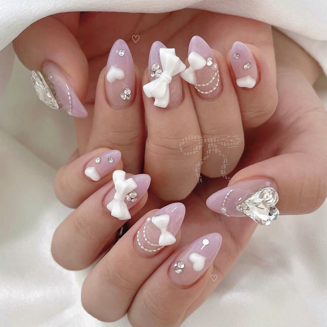 Lyn.Nail