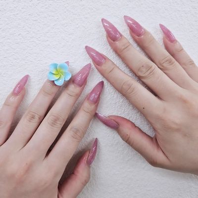 【長いネイルがかわいい！】長さ出し10本＋アートフリーコース☆