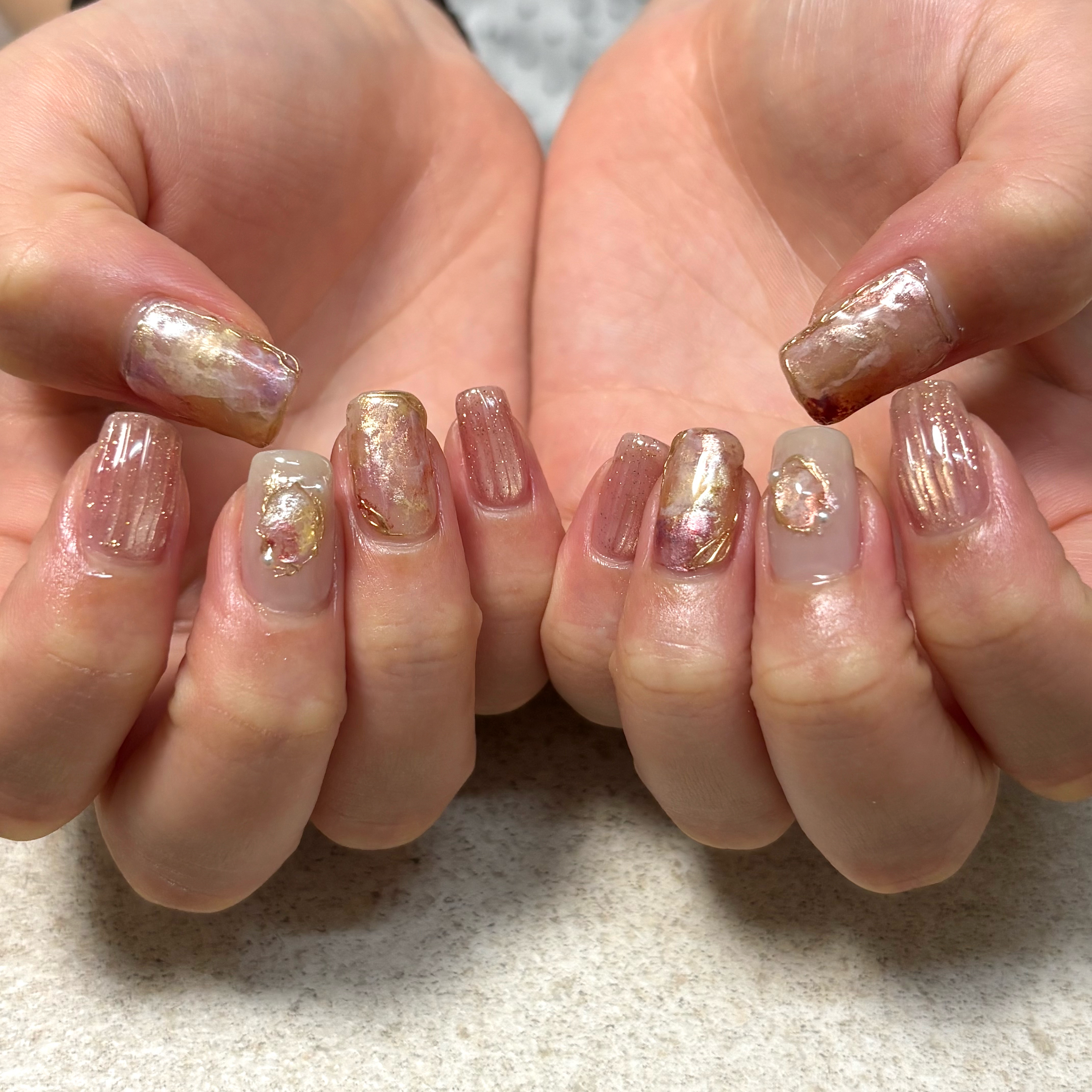 colorer_nail.ami