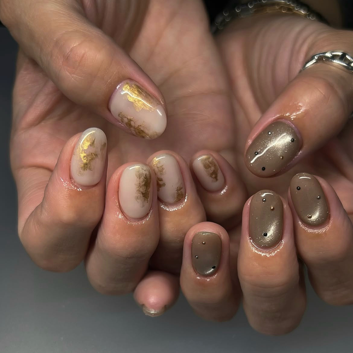 une_.nail