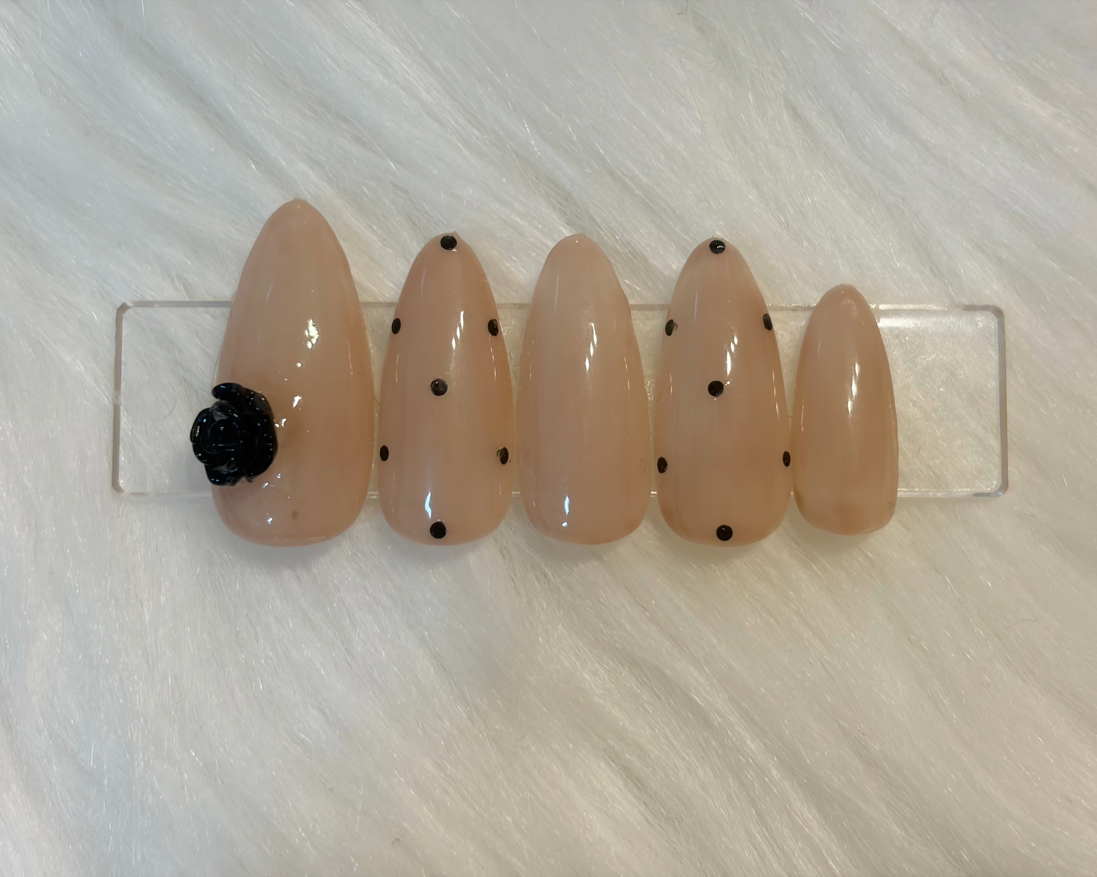 M_nail_m