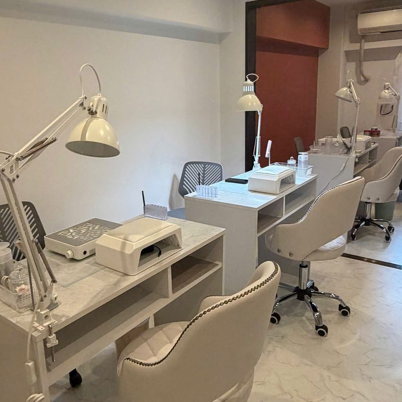 ARIA NAIL BEAUTY 新宿歌舞伎