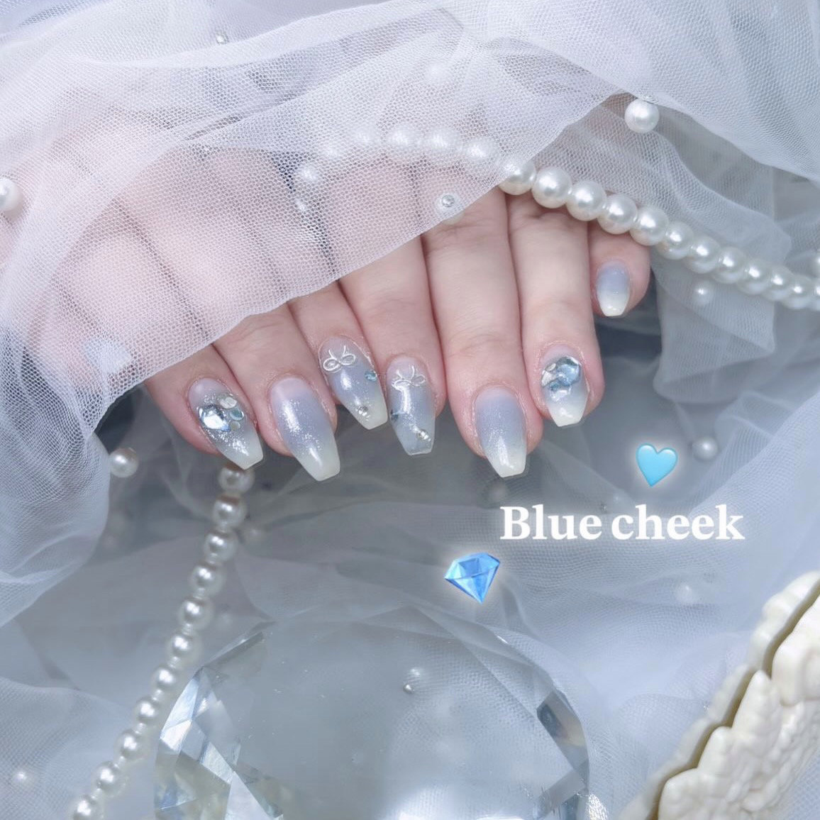 mu._.nail