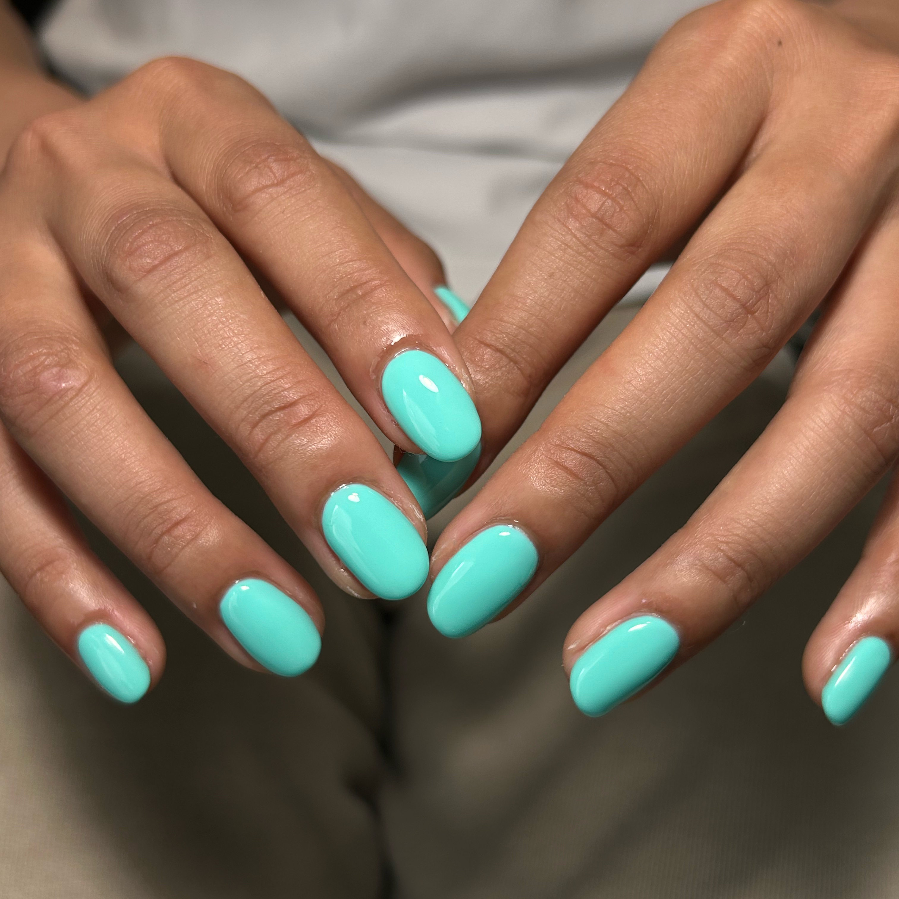 earthly.nail