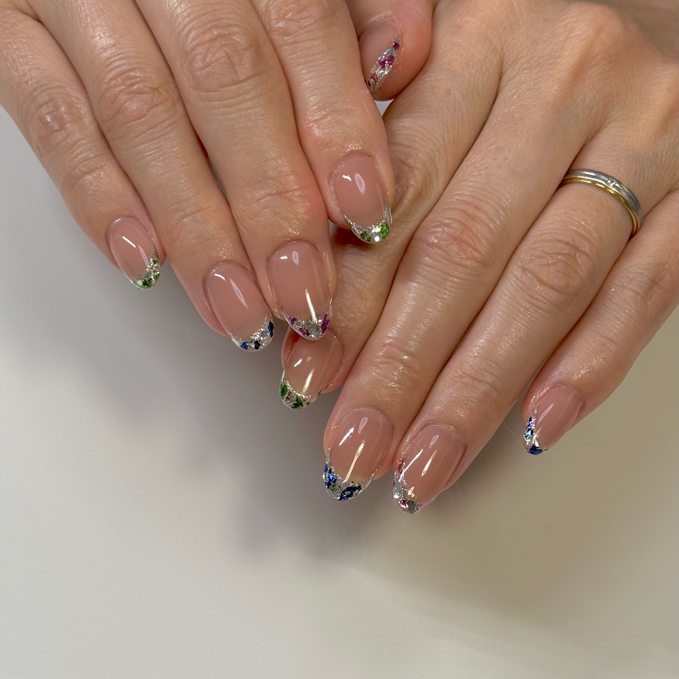 emona__nail