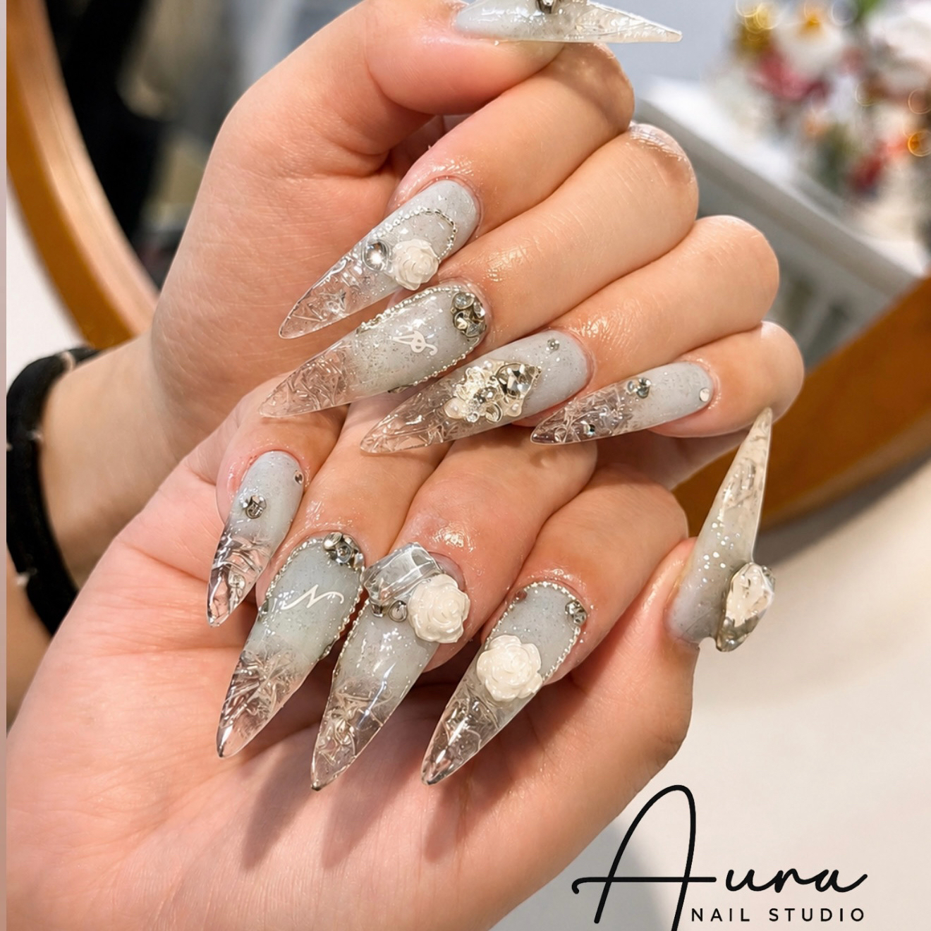 Aura_Nail_Salon