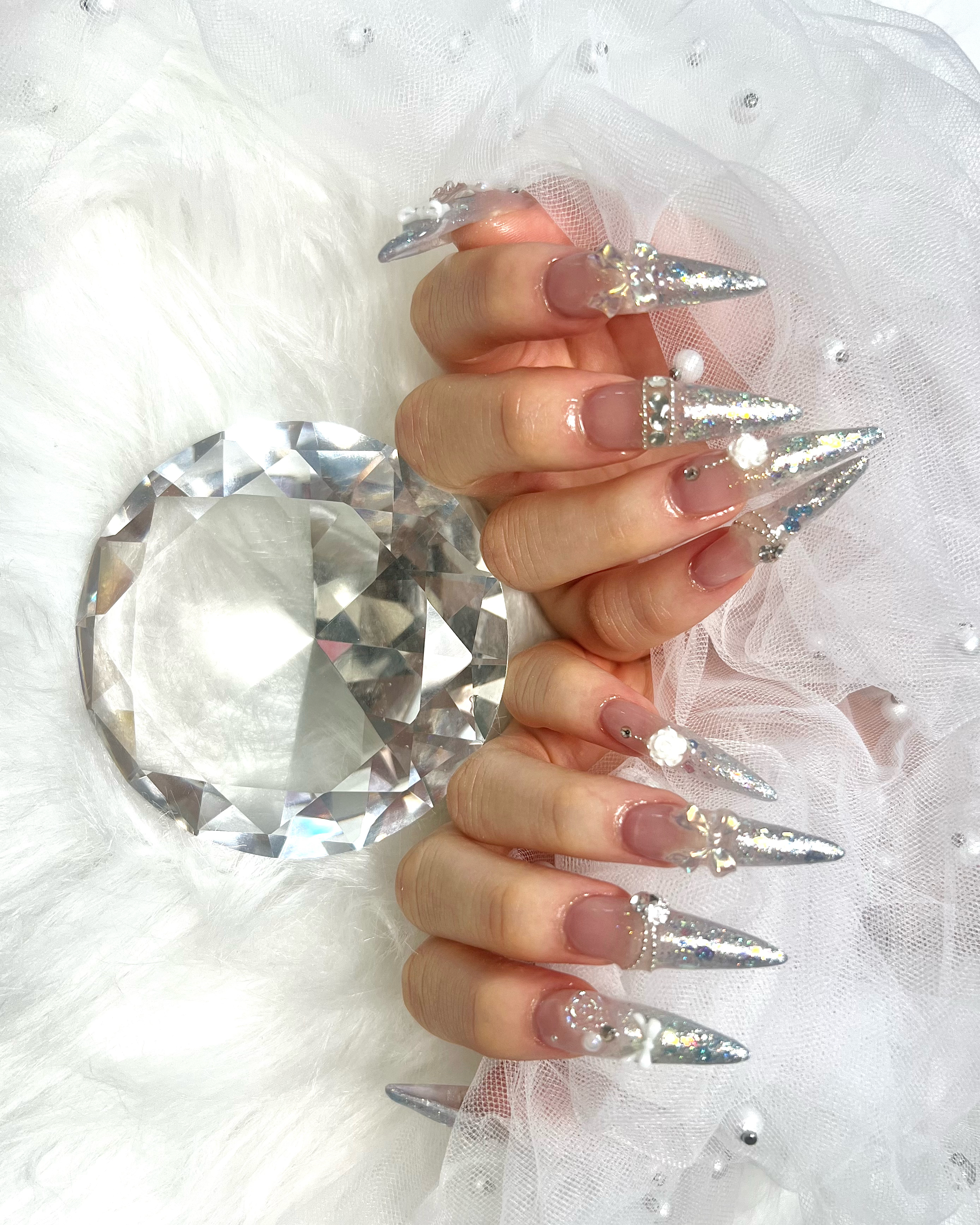 AREM_nail